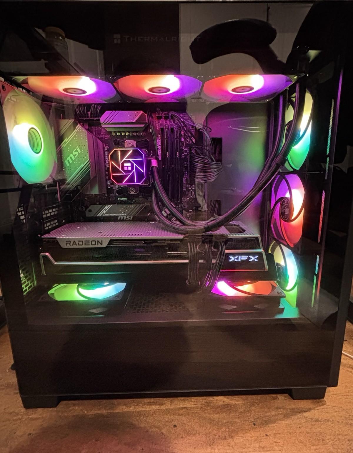 New Gaming PC - Ryzen 7 7700X, RX 7900XTX, 32GB DDR5, 2TB