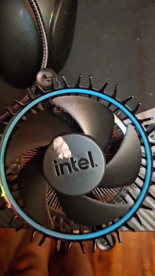 Intel Core i3-12100F