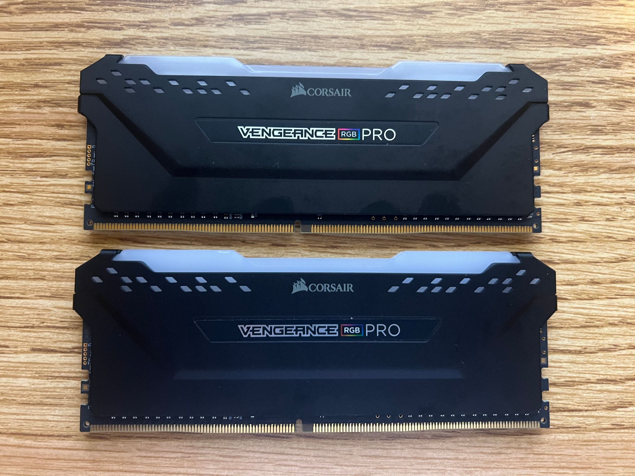 16GB (2x8GB) DDR4-3600MHz CL18 Corsair Vengeance RGB PRO RAM Memory