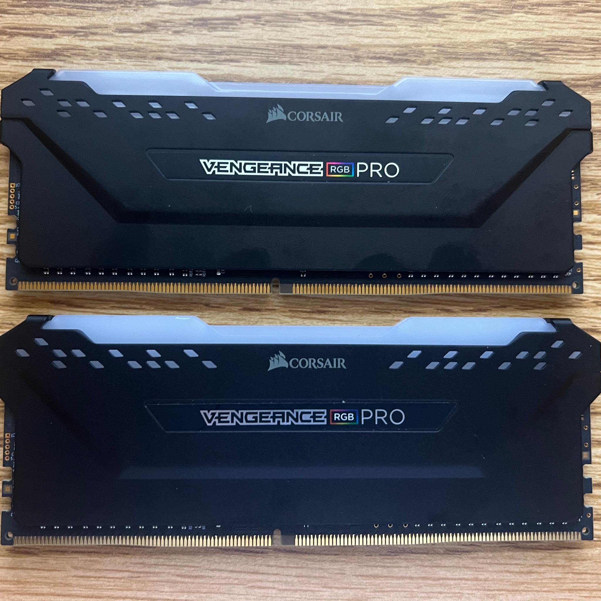 16GB (2x8GB) DDR4-3600MHz CL18 Corsair Vengeance RGB PRO RAM Memory