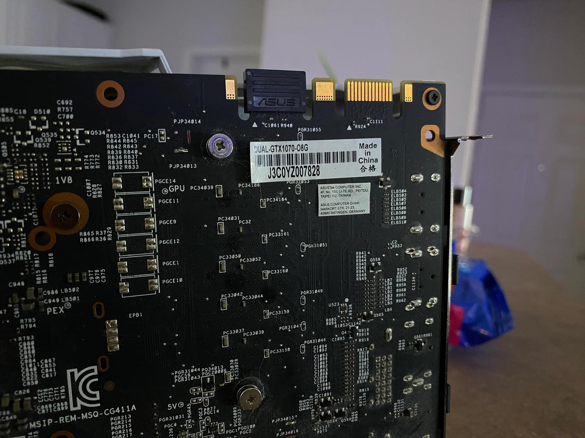 ASUS GTX1070