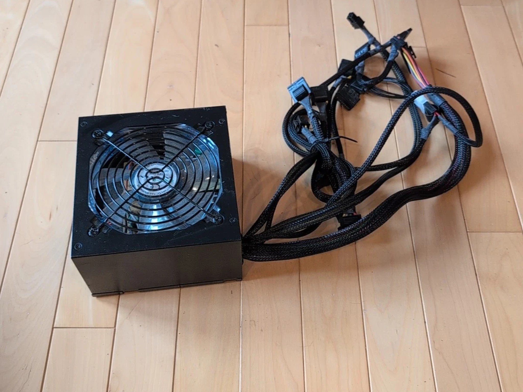 Apevia Desktop Computer 20+4 24 ATX 500 Watt PSU Power Supply