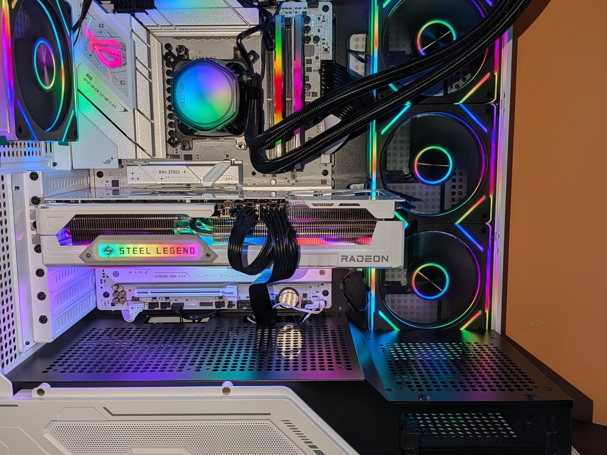 RX 9070 XT | 4 TB | Ryzen 7 8700f | 32GB | 1000W