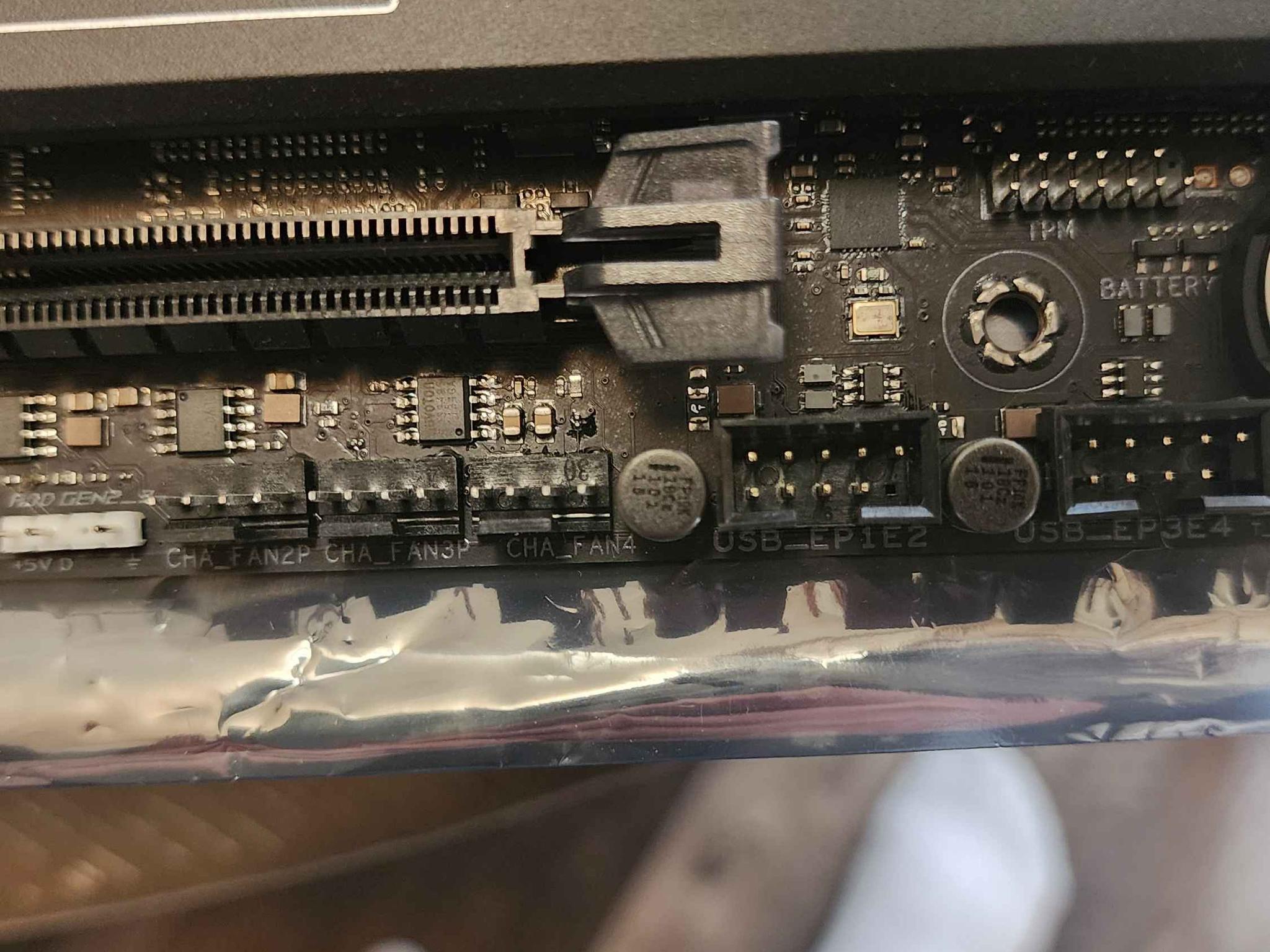 ASUS ROG MAXIMUS Z690 HERO Motherboard + Intel i9-12900K CPU