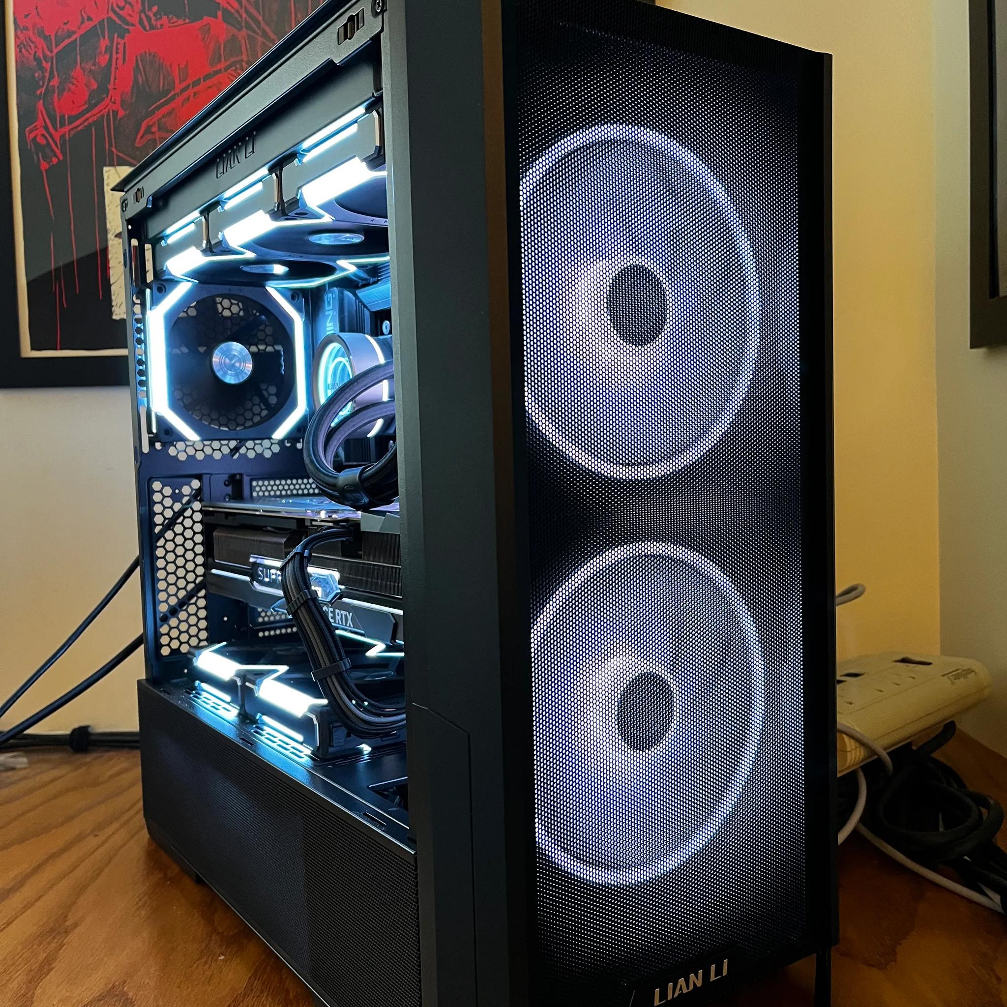 Gray Wolf - RTX 4080 | Ryzen 7 7700X | 32GB @ 6000 MT/sec | 4TB storage | 1000W PSU