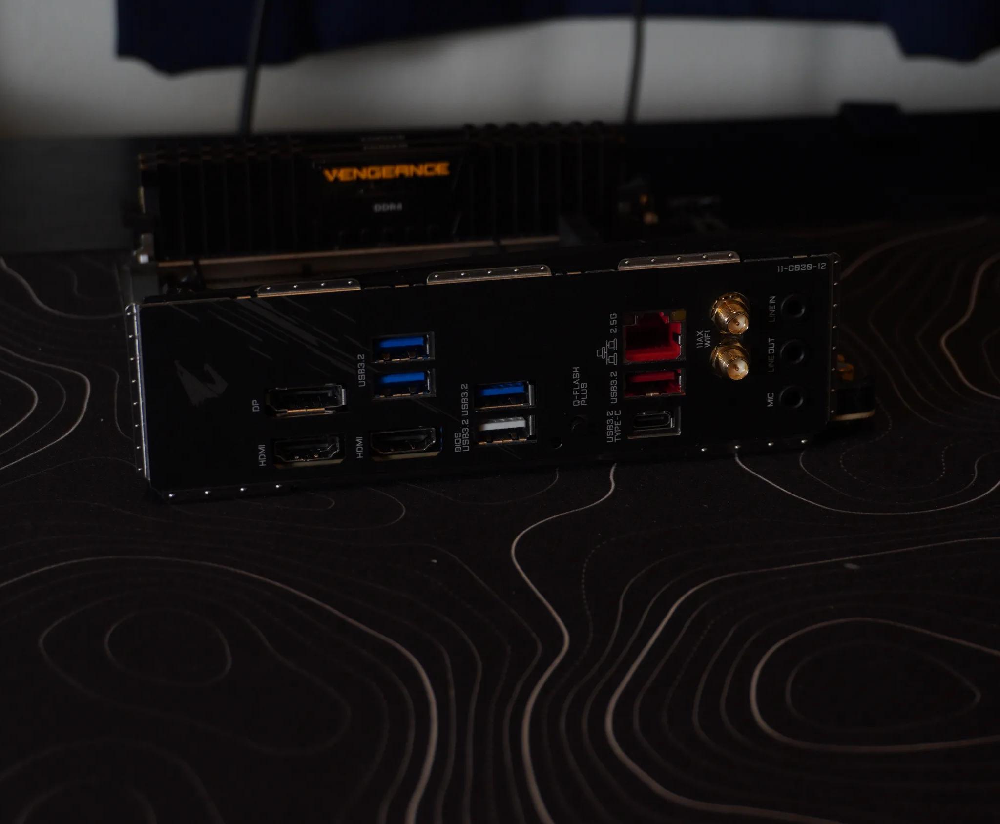 R7 5700x3d + 64 GB DDR4 3600 MHz Ram + Gigabyte B550 ITX