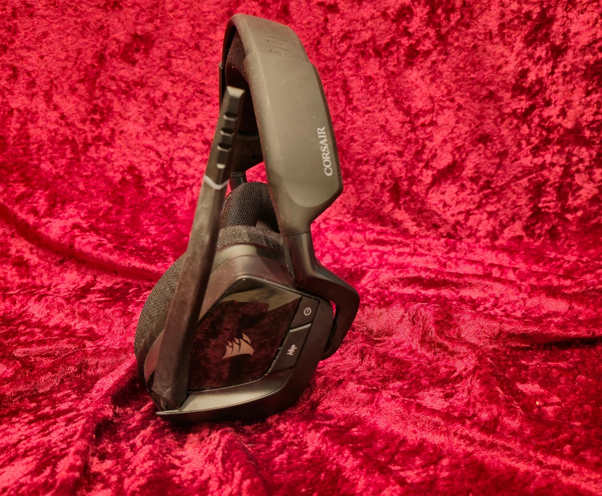 CORSAIR VOID RGB ELITE Wireless Gaming Headset