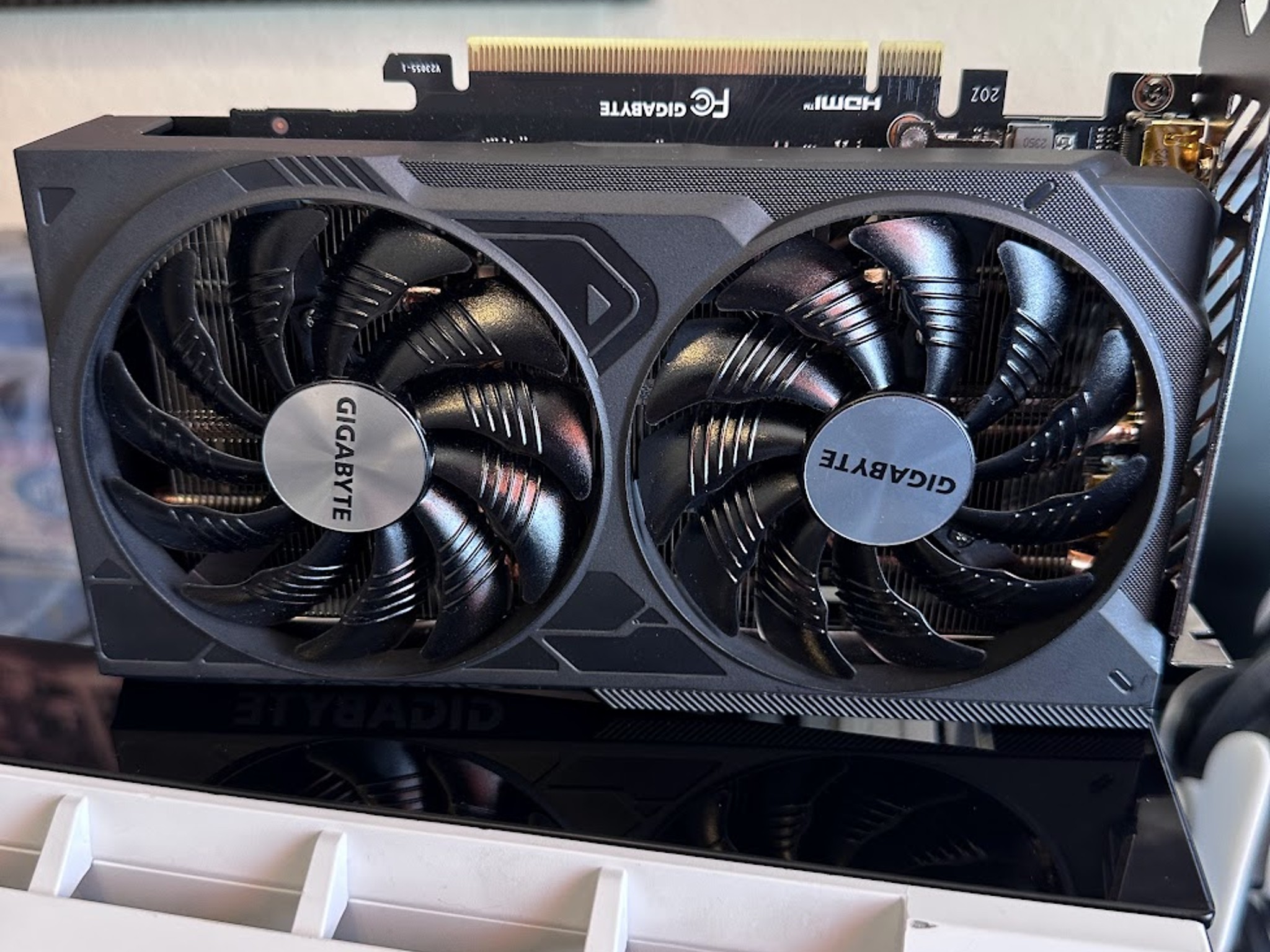 GeForce RTX™ 4060 Ti WINDFORCE OC 16G GPU