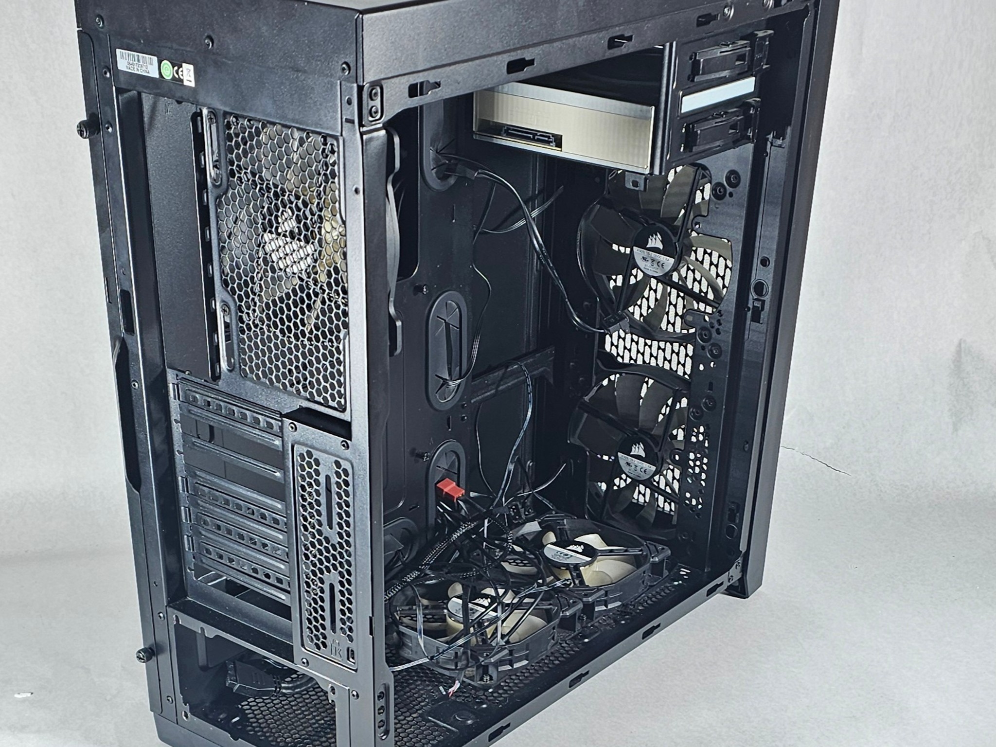 Black Corsair PC Case w/ 4 Fans