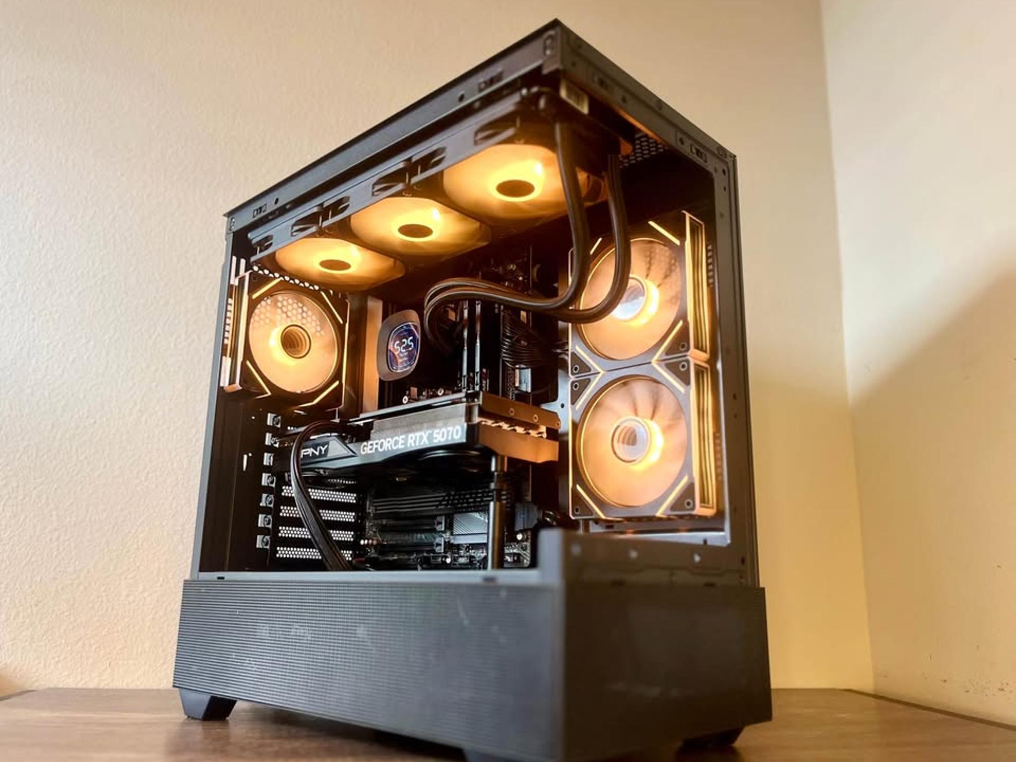 GeForce RTX 5070 Custom Gaming PC - Ryzen 9 7900X