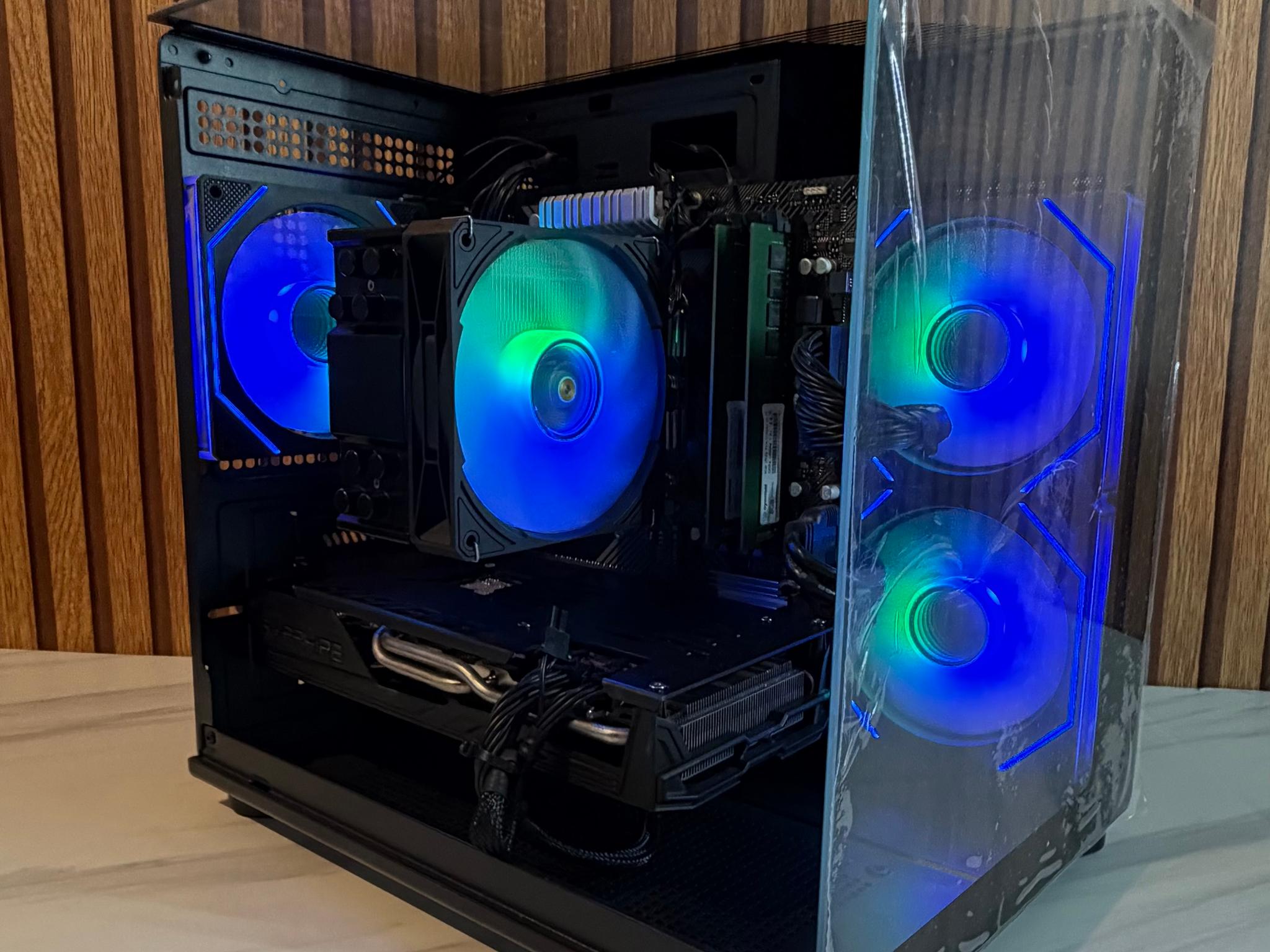 RX 5700XT | RYZEN 5 3600 | 16GB DDR4 | 500GB SSD