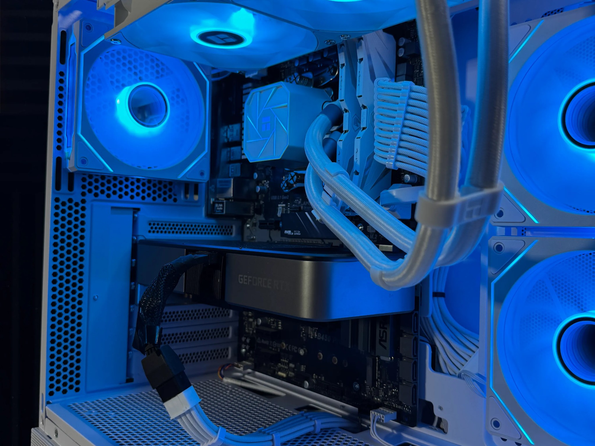 ⚪️🔥Gaming PC | RTX 3070 | Ryzen 7 5700 | 32GB DDR4 | 1TB NvMe | WIN 11 PRO | Wi-Fi + BT
