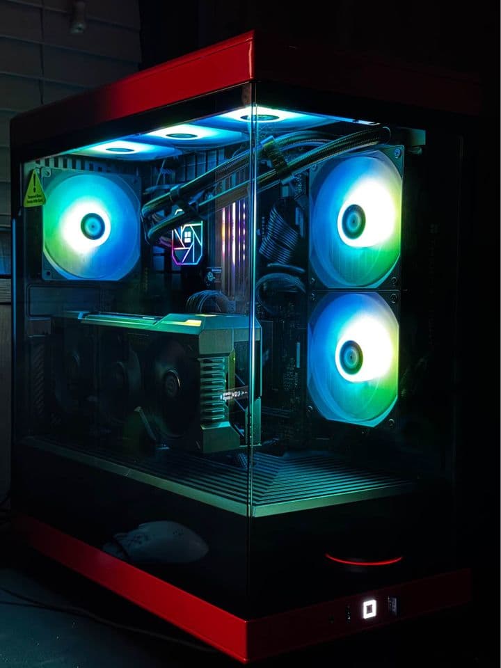 Brand New Gaming PC (7800X3d, ASUS RTX 4070TI OC 1tb NVME, 32GB Corsair DDR5 ram, Hyte y40)