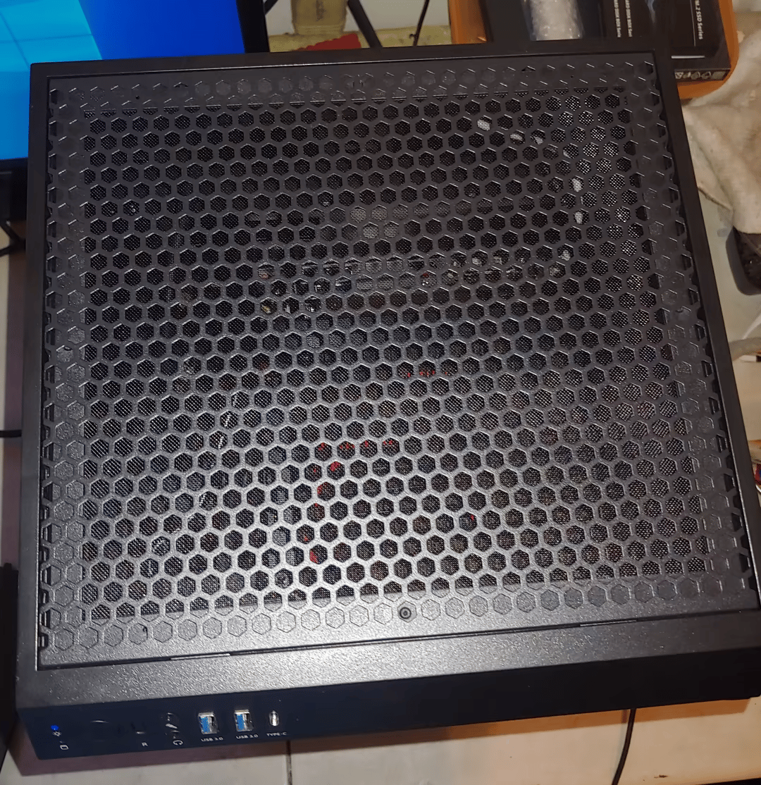 Mini ITX GTX 1650 256SSD 2TB HD Water Cooled Thermaltake Tower 100