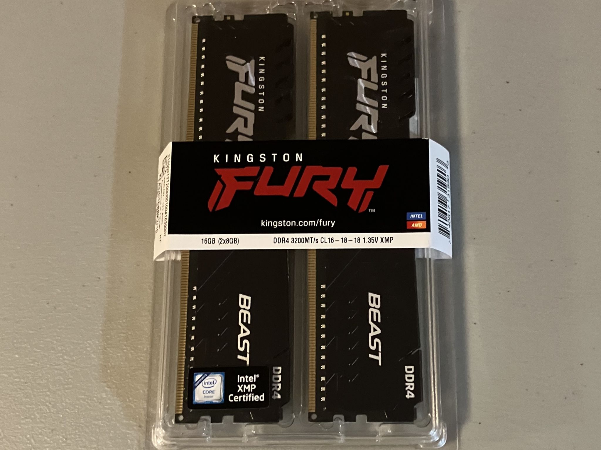 2x8GB Kingston Fury DDR4 RAM