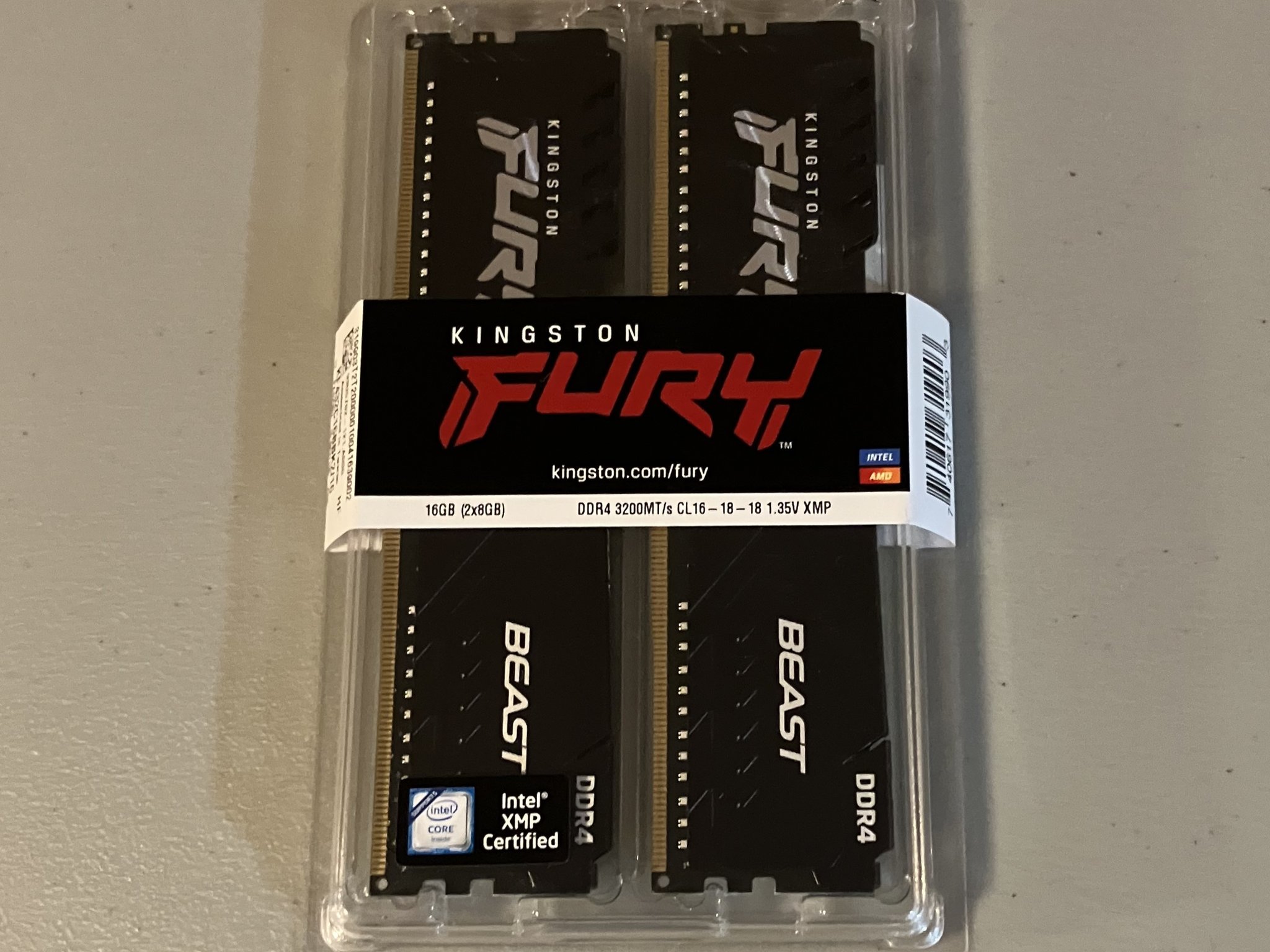 2x8GB Kingston Fury DDR4 RAM
