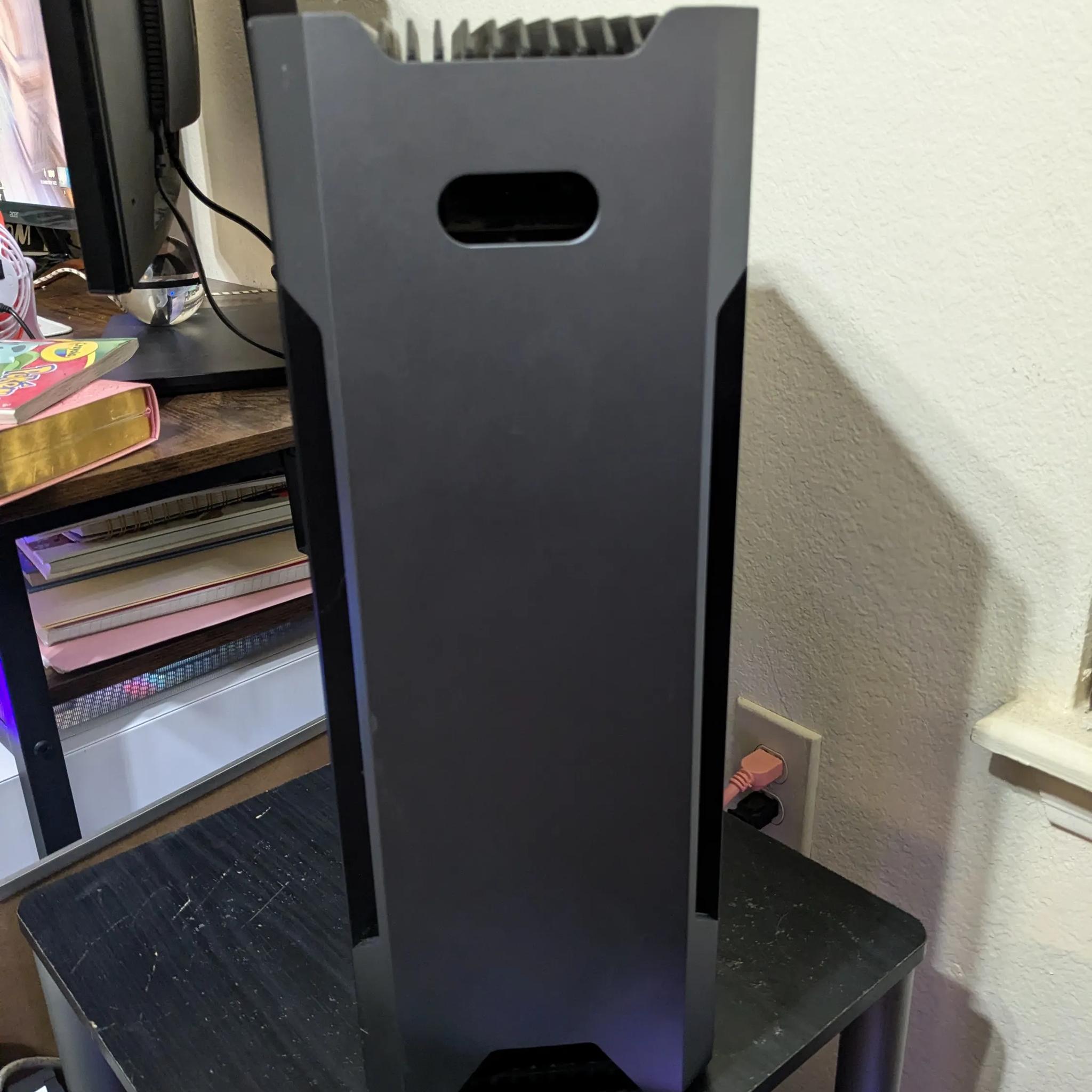 Phanteks Evolv Shift 2 Vertical ITX case (READ)