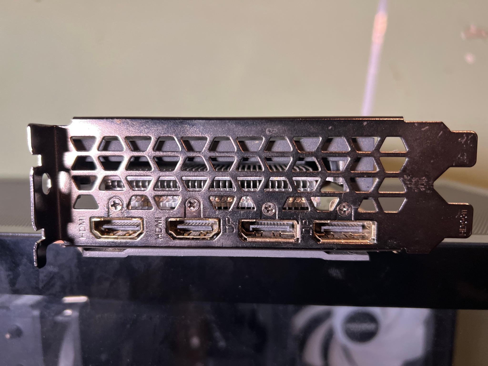 GIGABYTE EAGLE Radeon RX 6600 XT - Image 3