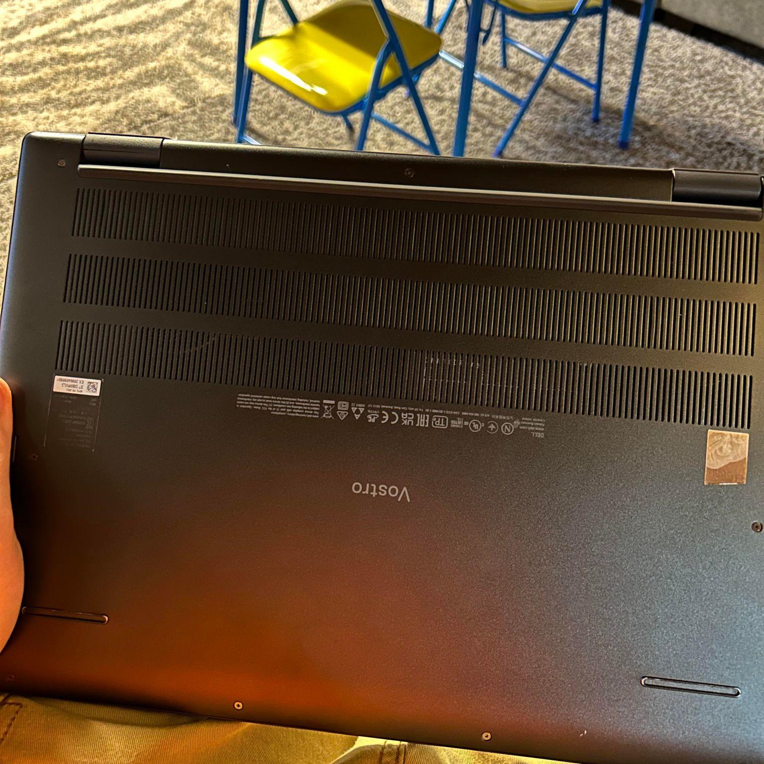 Like new UPGRADED Dell Vostro 7620