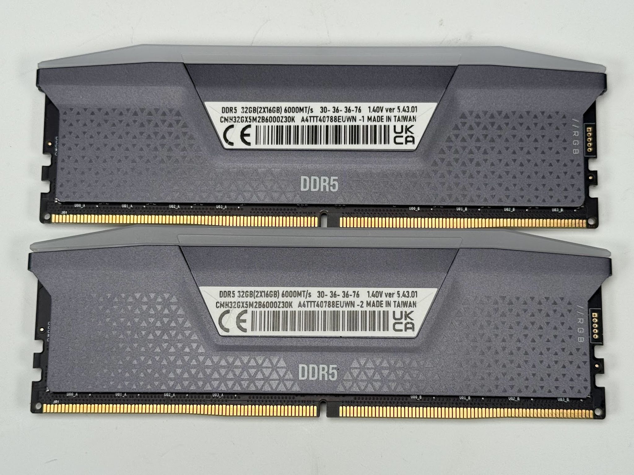 CORSAIR VENGEANCE RGB DDR5 RAM 32GB (2x16GB) 6000MHz