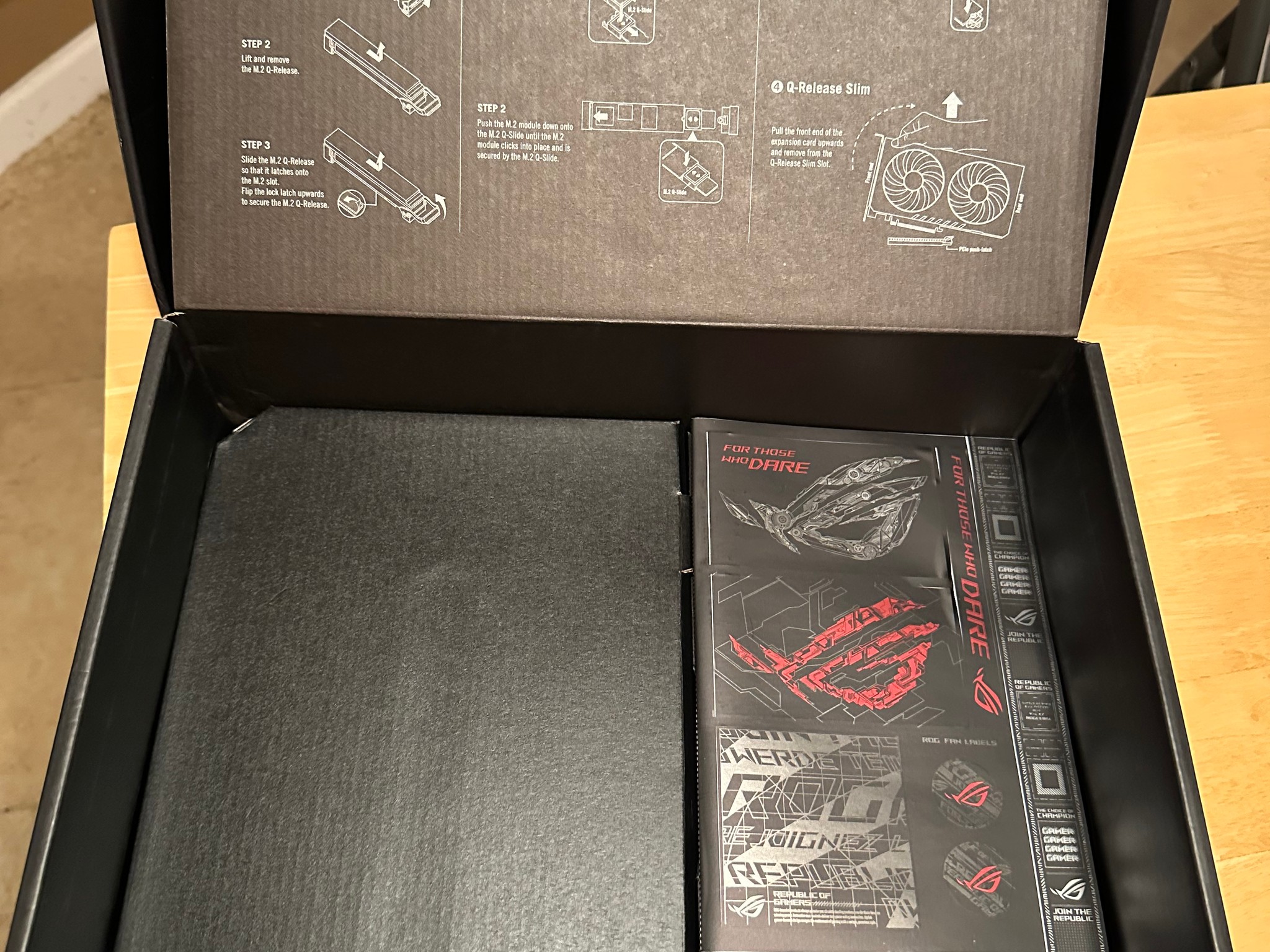 New ASUS - ROG MAXIMUS Z890 HERO (Socket LGA 1851) Intel Z890 ATX DDR5 Wi-Fi 7 Motherboard