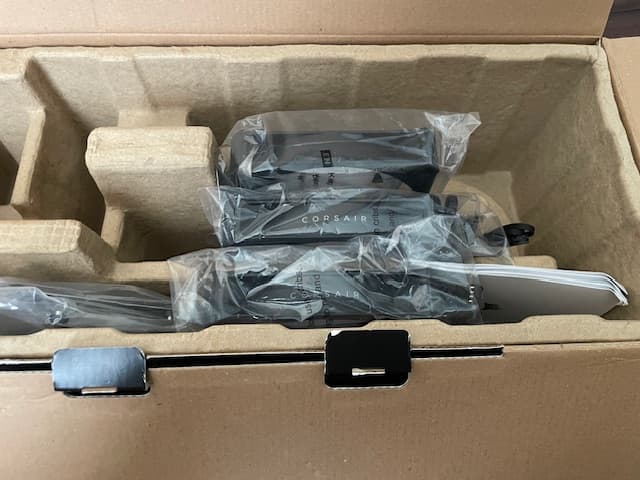 Corsair iCUE H150i Elite LCD AIO - LCD screen w/AF120 RGB Elite Fans - 360mm