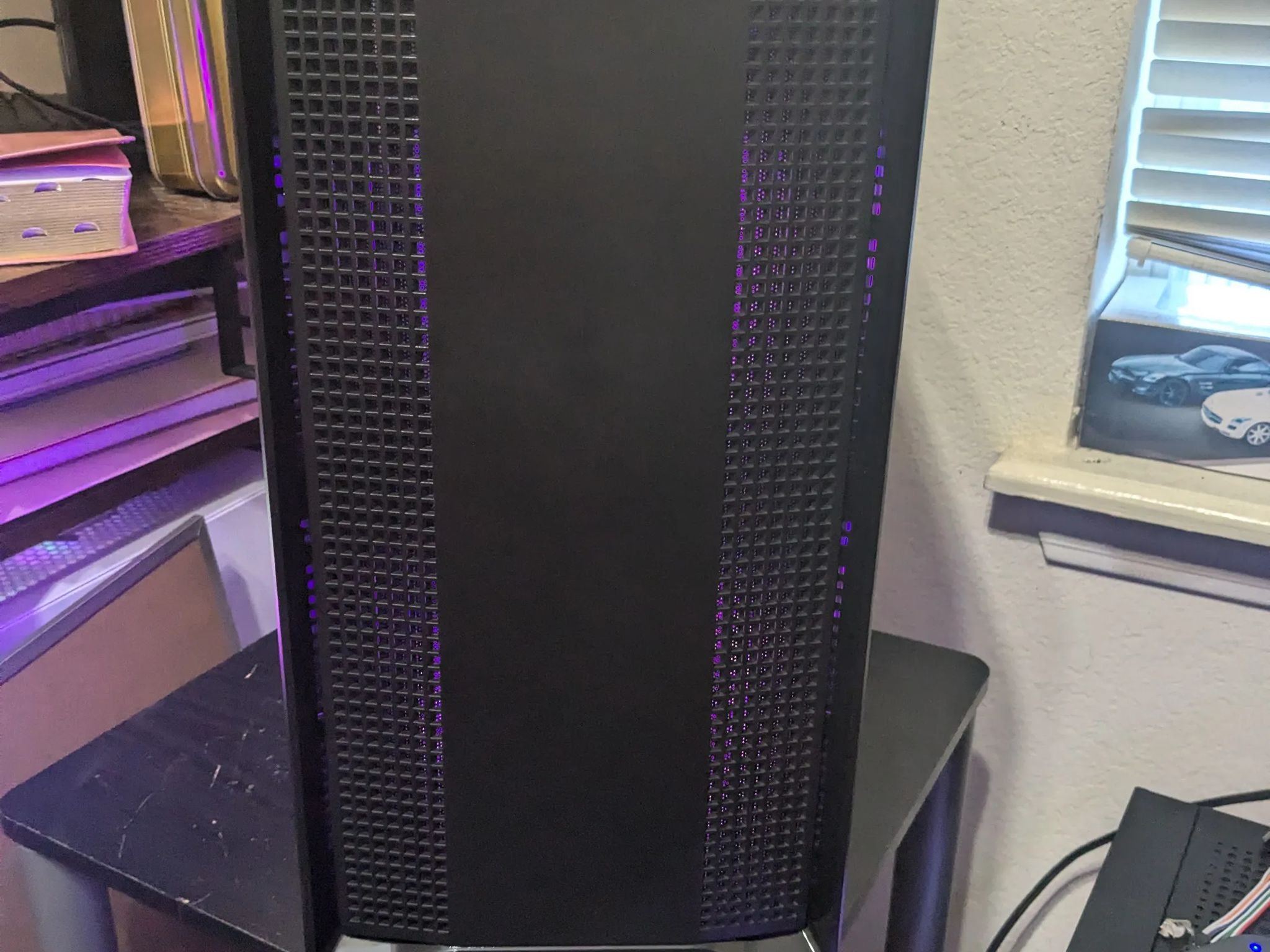 FREE SHIP|| i7-8700, 32GB DDR4, RTX 2060 SUPER 6GB, 500GB Samsung SSD, New PSU, RGB, Wifi, Win10