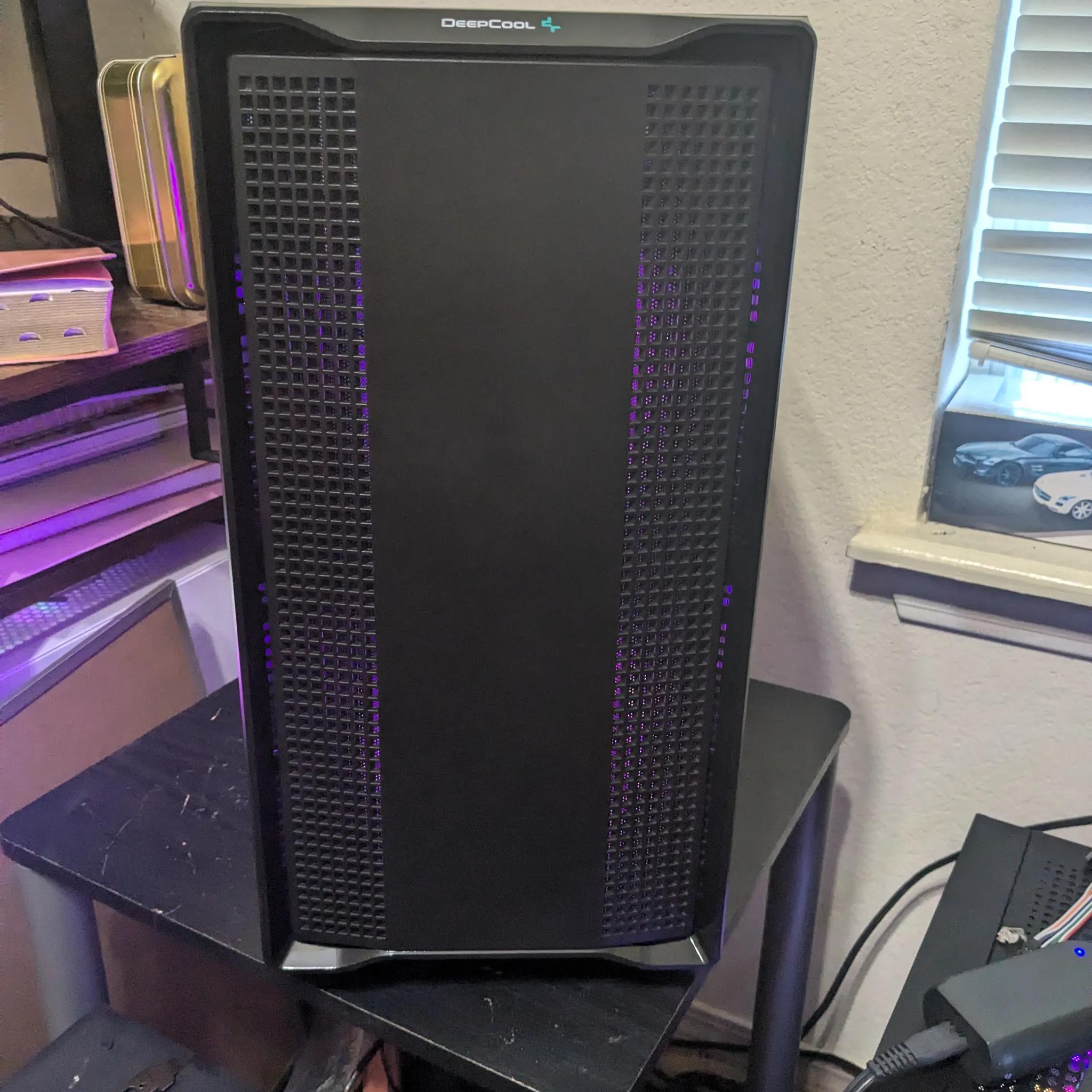 FREE SHIP|| i7-8700, 32GB DDR4, RTX 2060 SUPER 6GB, 500GB Samsung SSD, New PSU, RGB, Wifi, Win10