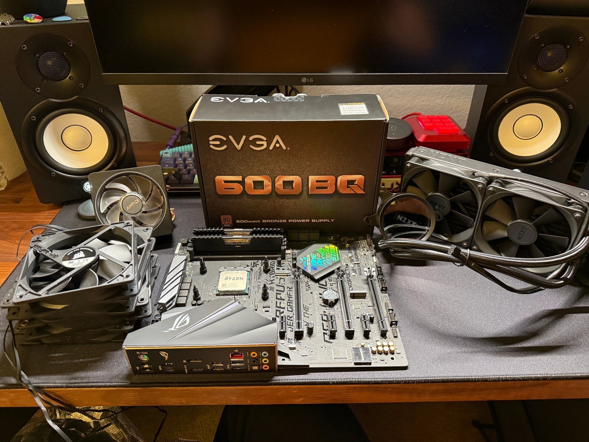 ROG STRIX B450-F Gaming w/ Ryzen 7 2700x, 16g Memory, Kraken x53 AIO, EVGA 600BQ & Extras Read Desc.