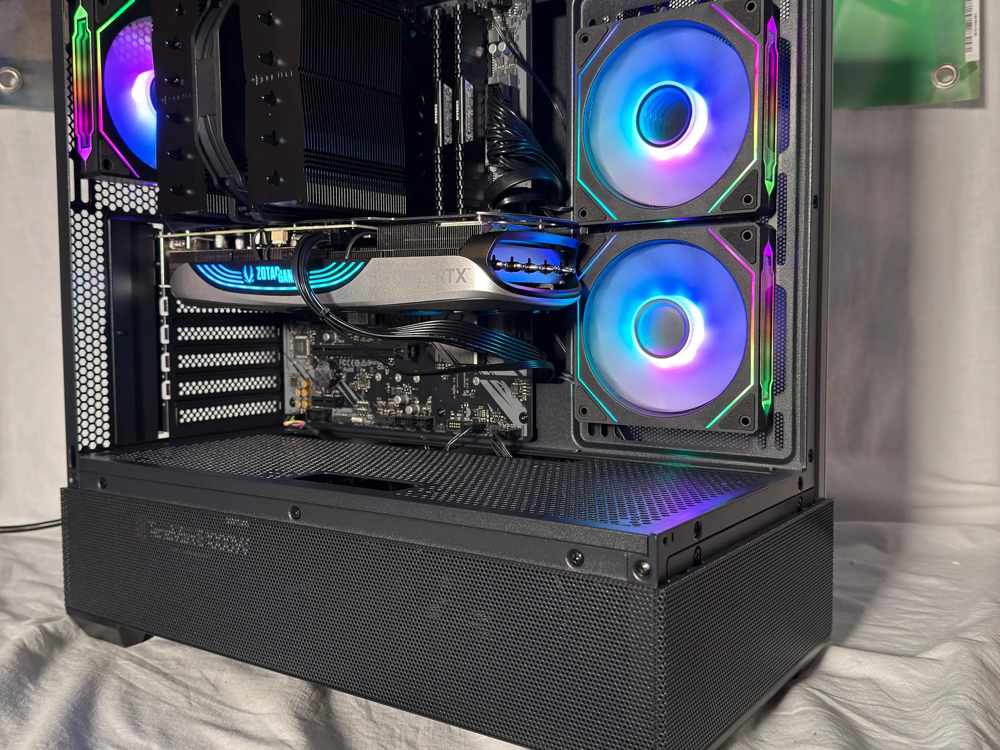 RTX 4070TI Ryzen 7 5700X3D Gaming PC