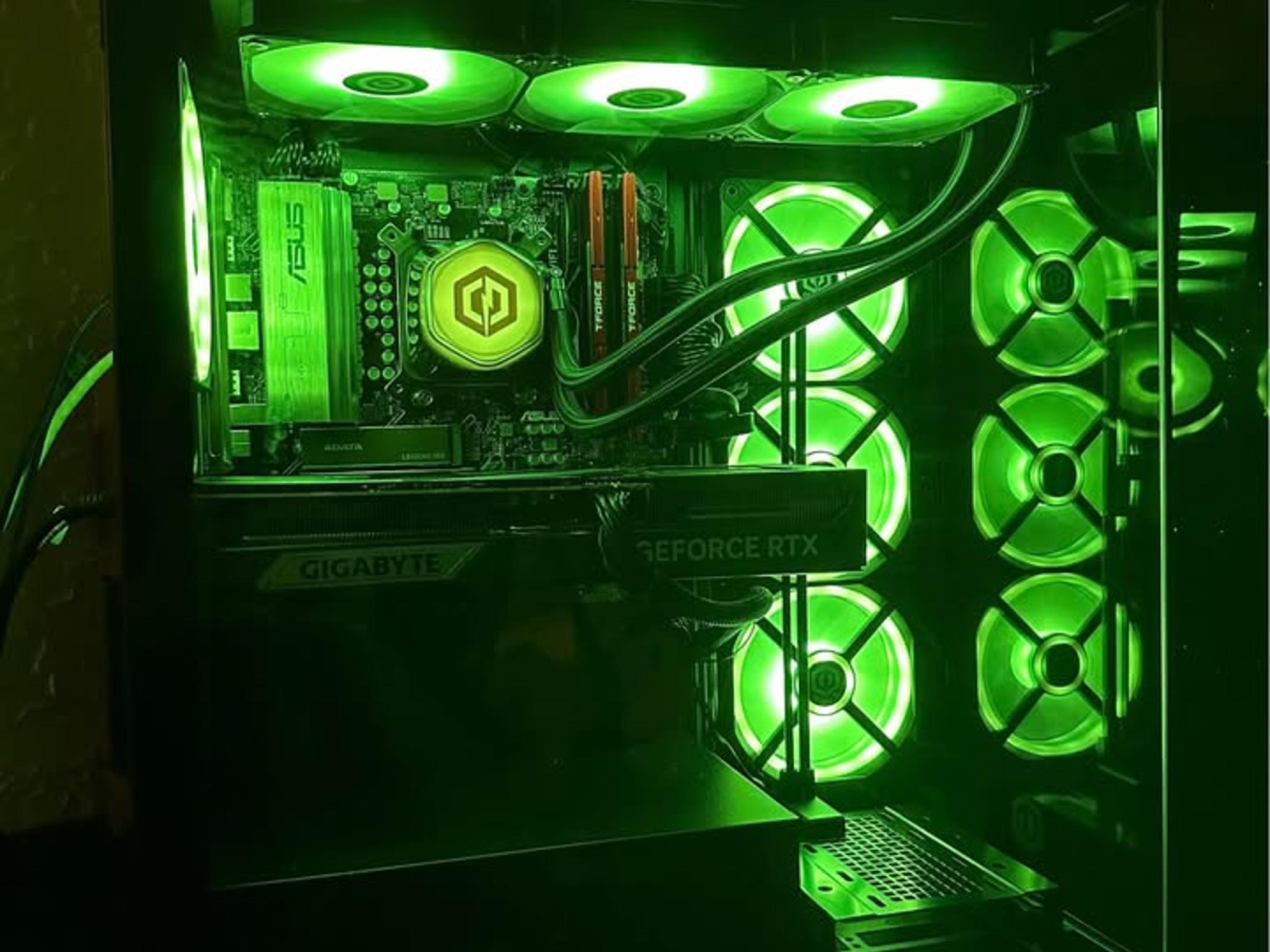 High End Desktop Gaming PC (9800X3D + 32GB DDR5 + 5070Ti)