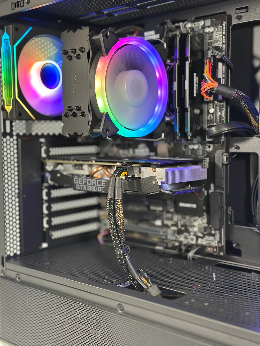 Intel i5-7400 | GTX 1060 3GB | 32GB RAM | 480GB SSD | WIFI | 1080p