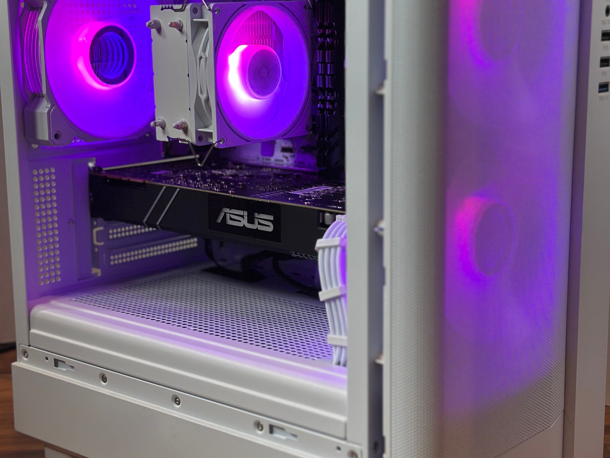 GTX 1080 | Ryzen 5 3500x | 16GB DDR4 | 1.26TB | Win 11 | Office 2024 | FREE SHIP | 1080p Gaming PC