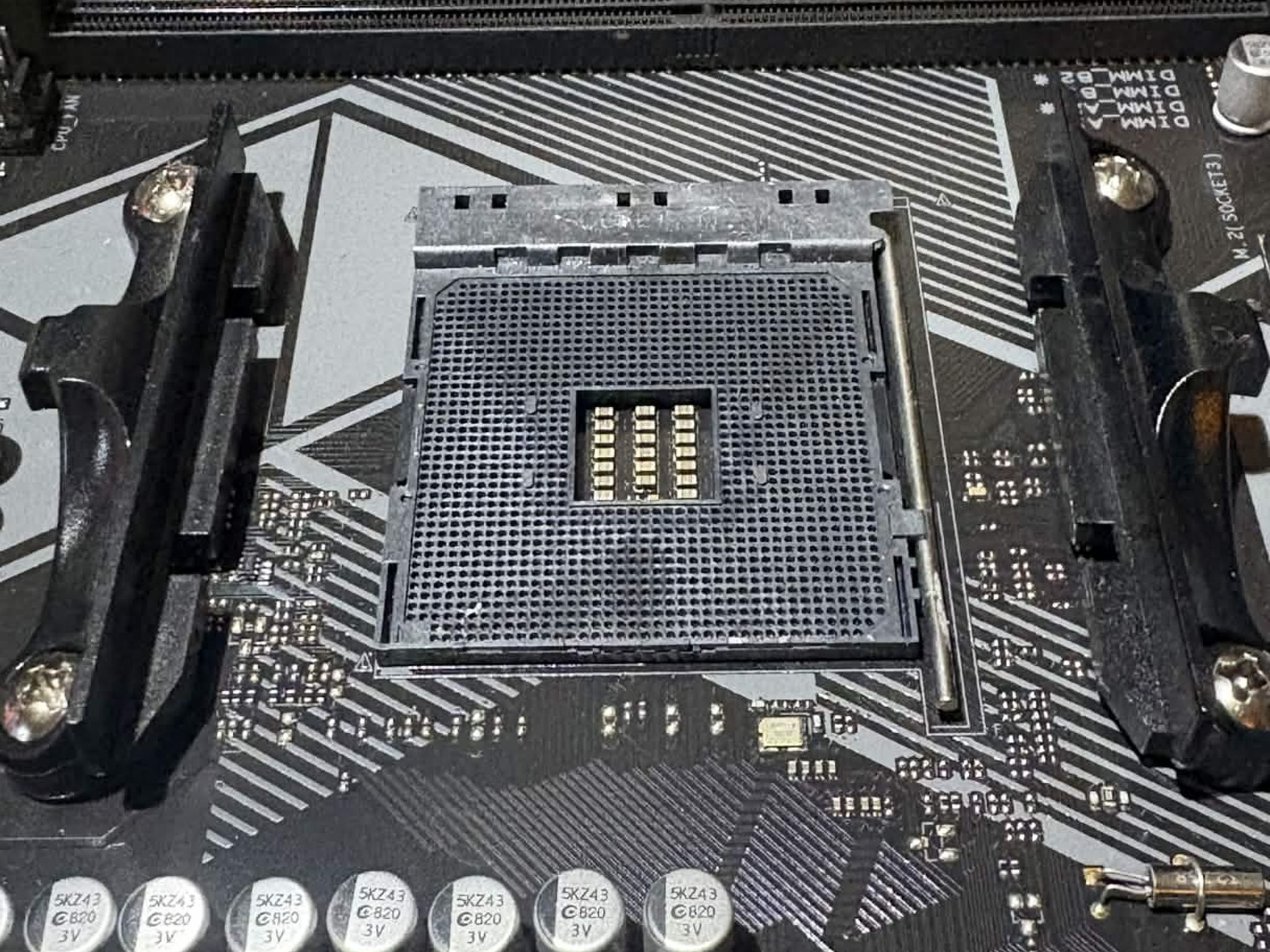 🐈‍⬛ ASUS B450M-A – AM4 Micro-ATX Motherboard