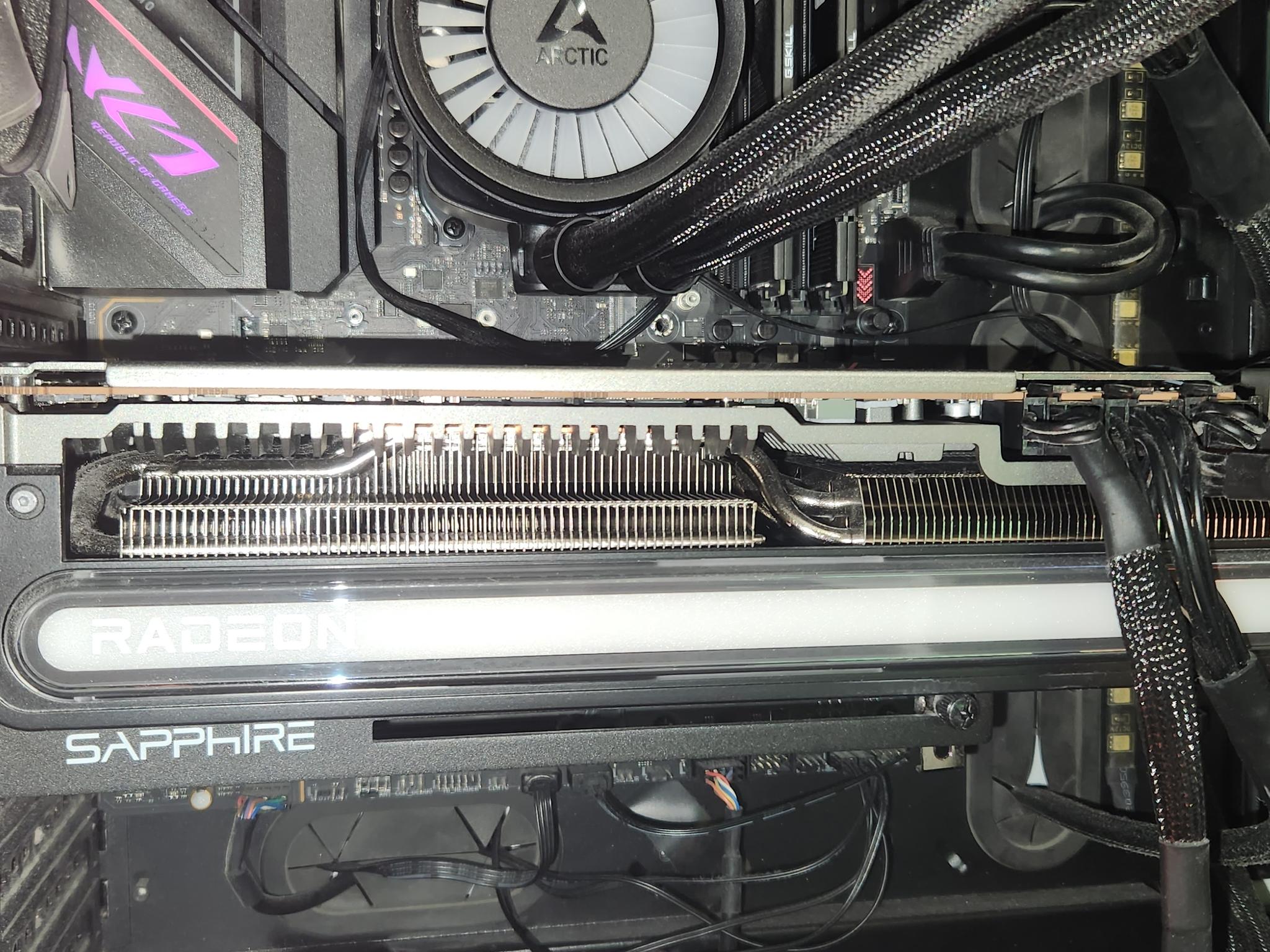Sapphire NITRO+ Radeon RX 7900 XTX