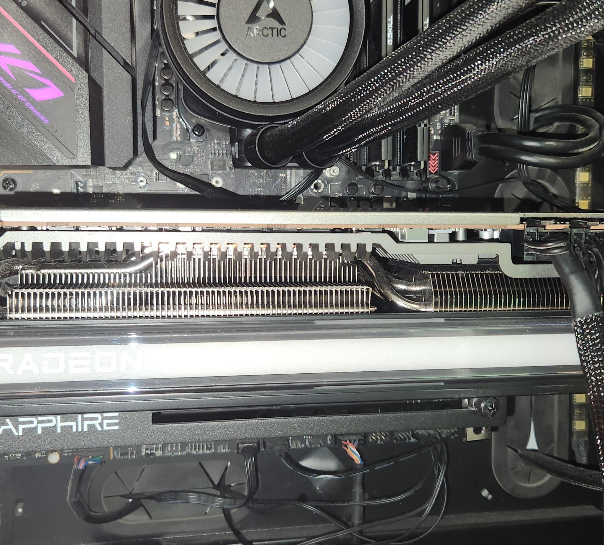 Sapphire NITRO+ Radeon RX 7900 XTX