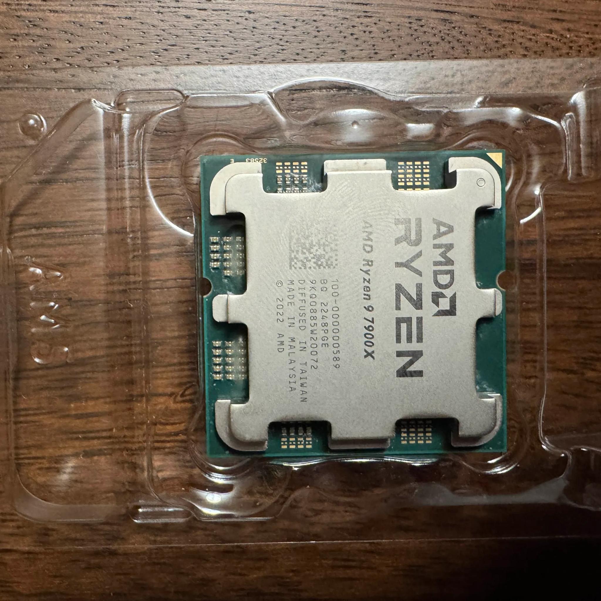 AMD Ryzen 9 7900X 4.7 GHz 12-Core Processor