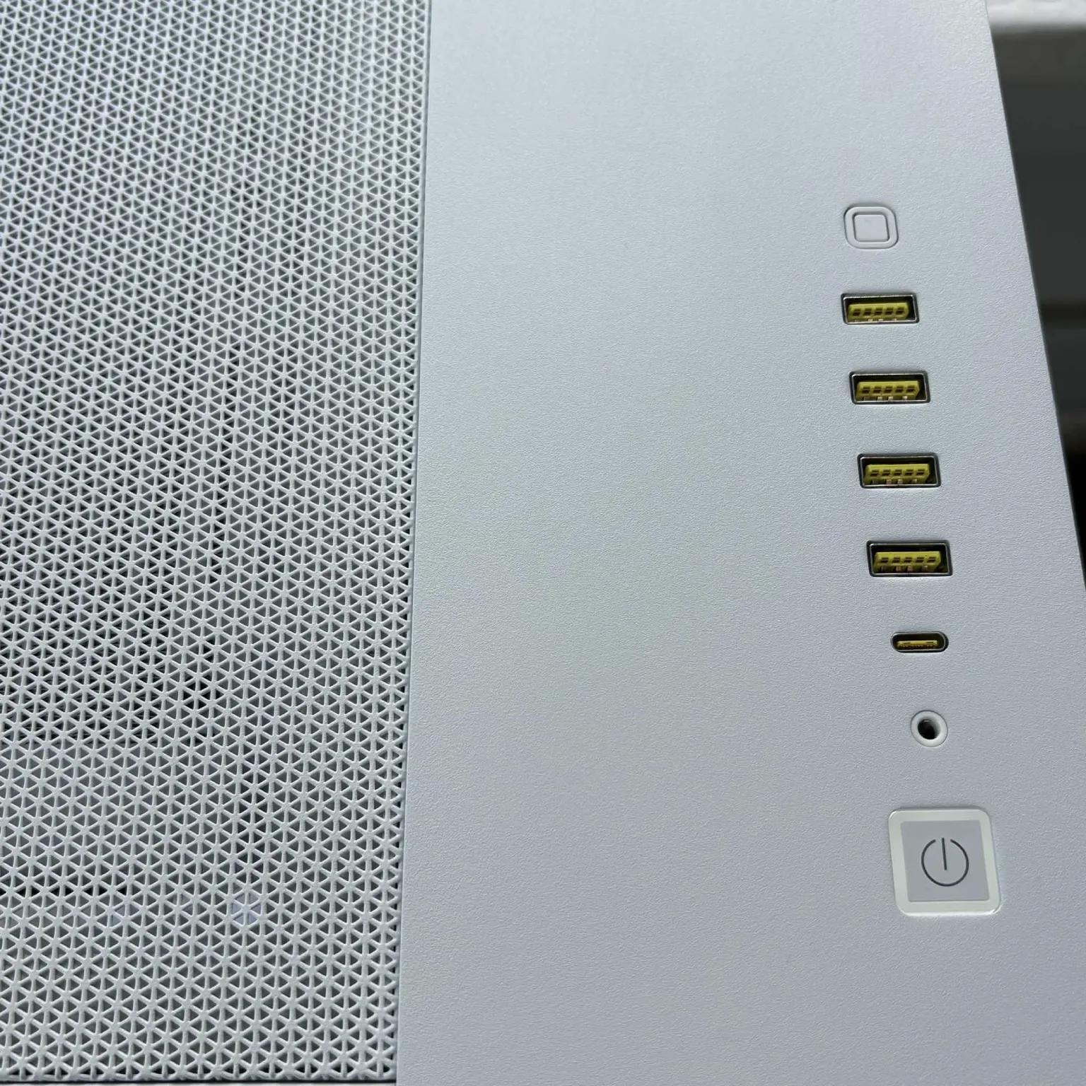Black Cat Customs - Dread Revenant - 9800X3D / 5070TI / 32GB RAM / 2TB NVME