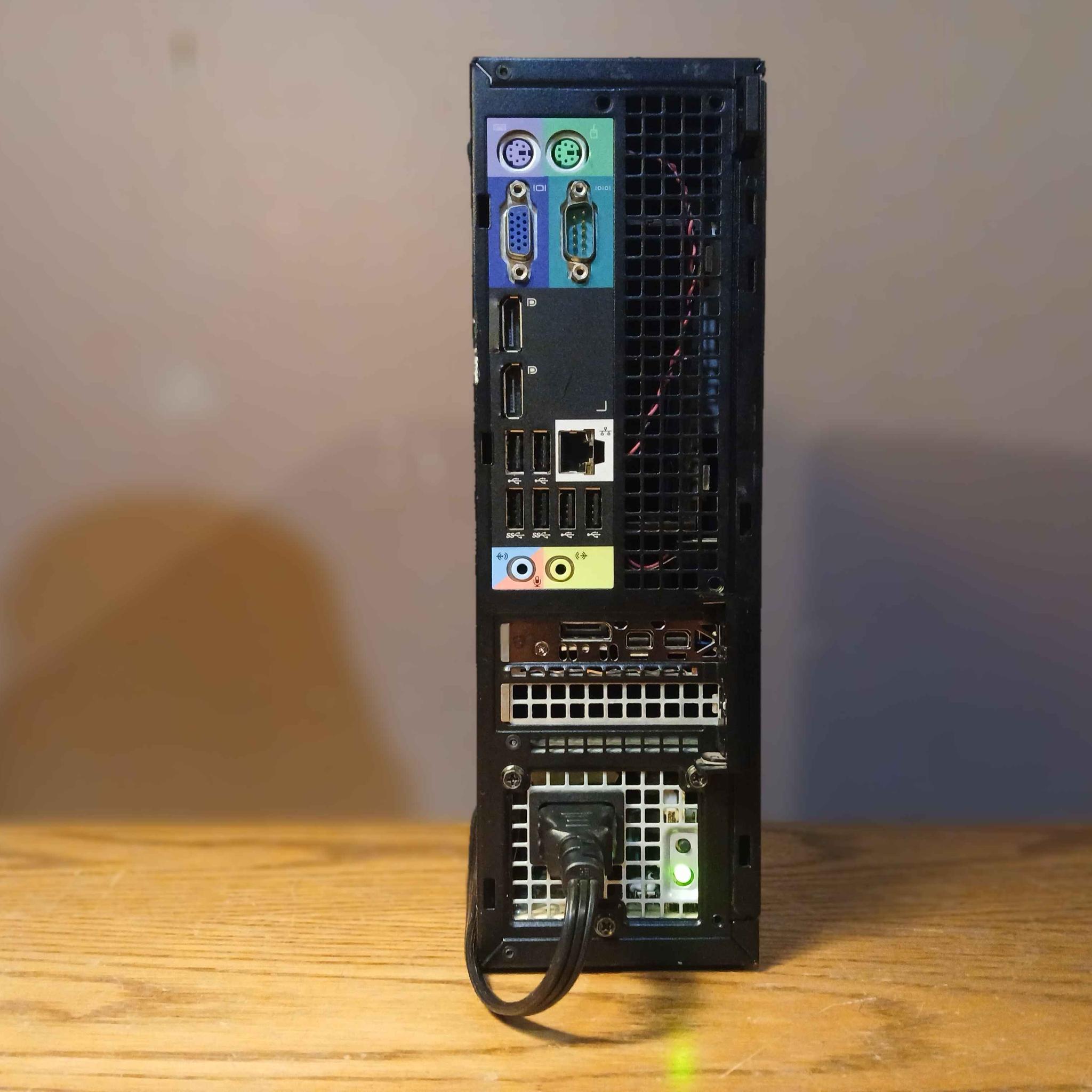i7-3770* | 16gb RAM | wx 2100 | 240gb SSD | Optiplex 7010