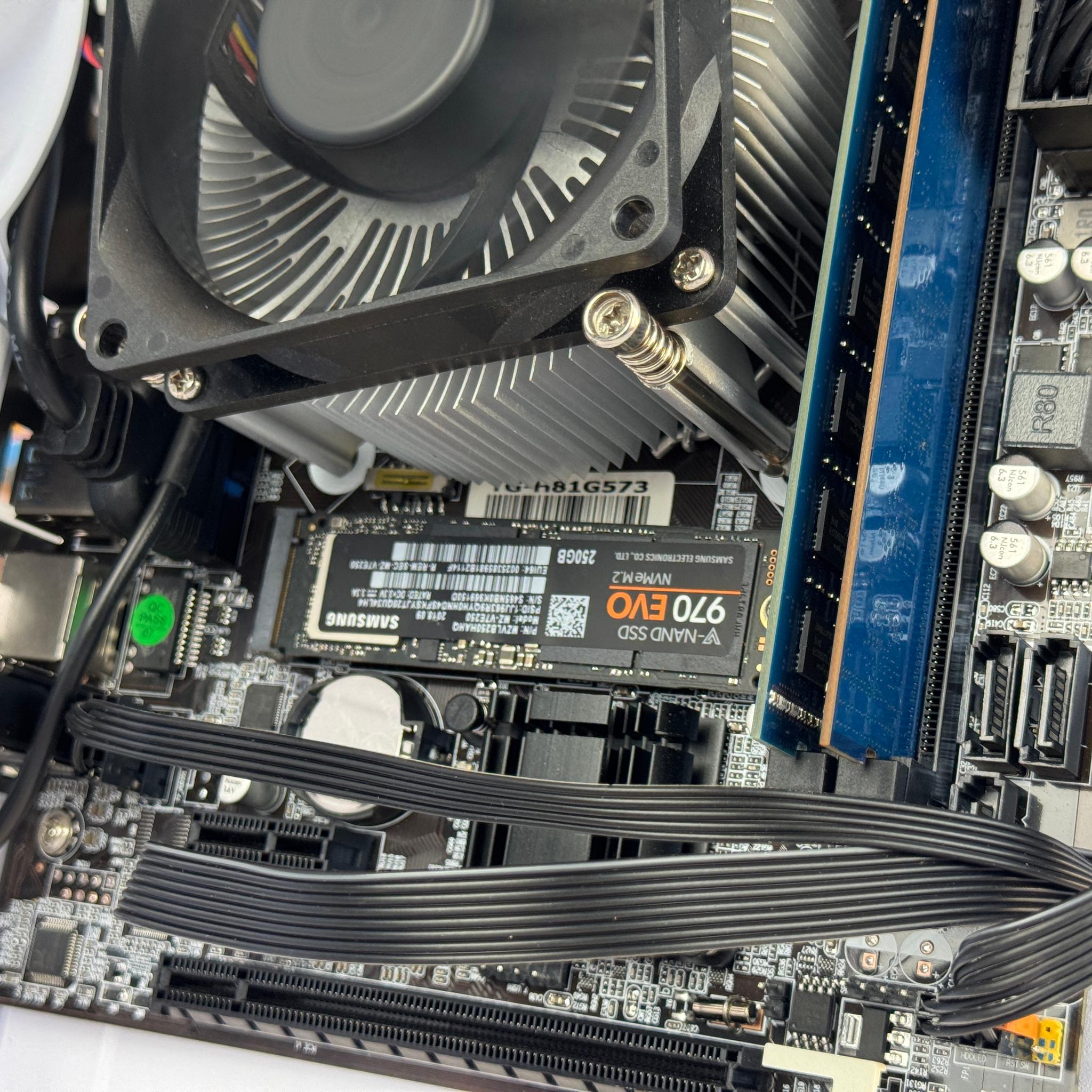🧊 GLACIER - Intel Core I5 Gaming PC 🧊