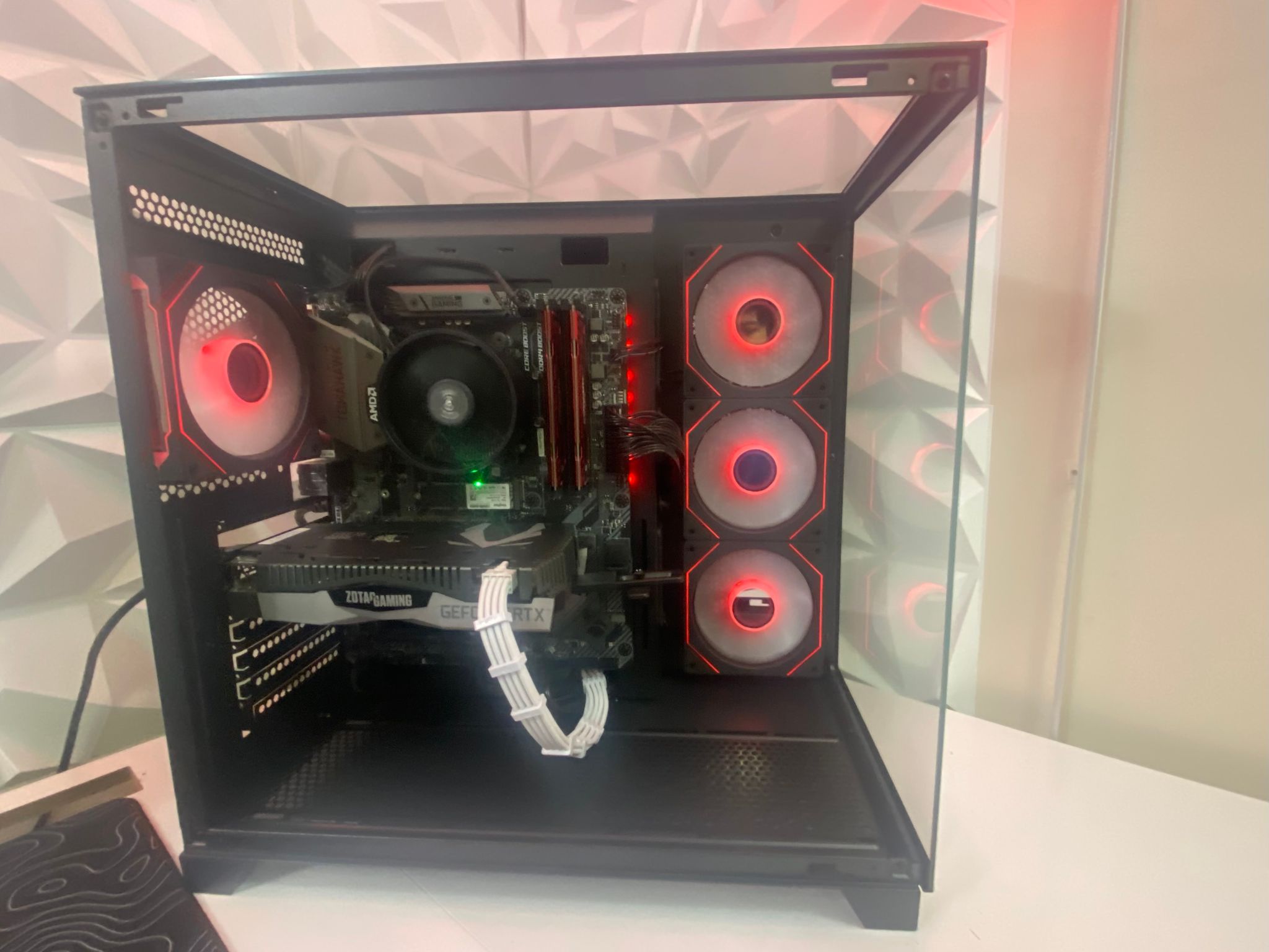 Pure Aesthetic Gaming PC | Ryzen 5 | RTX 2060 | 32GB RAM | 512GB SSD