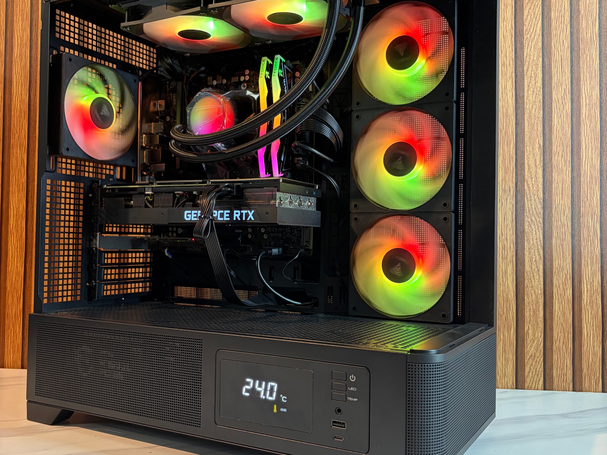 RTX 3080 | RYZEN 5 7600 | 1TB SSD | 240MM AIO | 16GB DDR5 | 750W