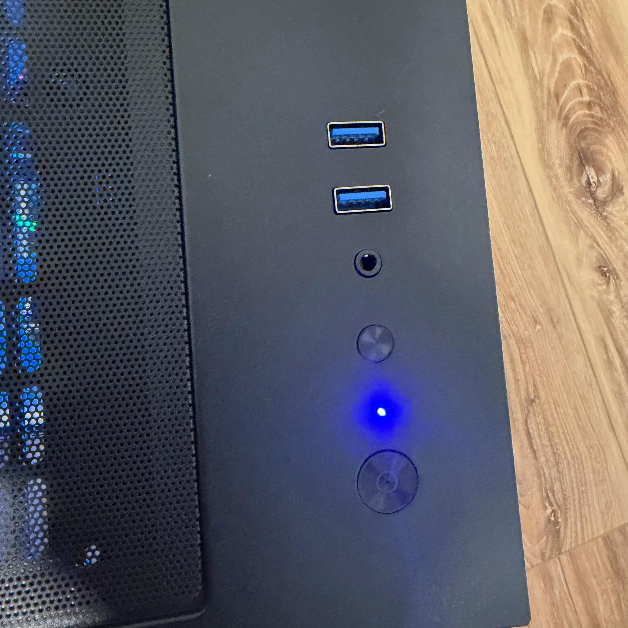 ❄️"Glacier Phantom"❄️| 1440p Gaming | RTX 5070 | Ryzen 5 7600X | 32B Ram | 1tb NVMe SSD | WiFi