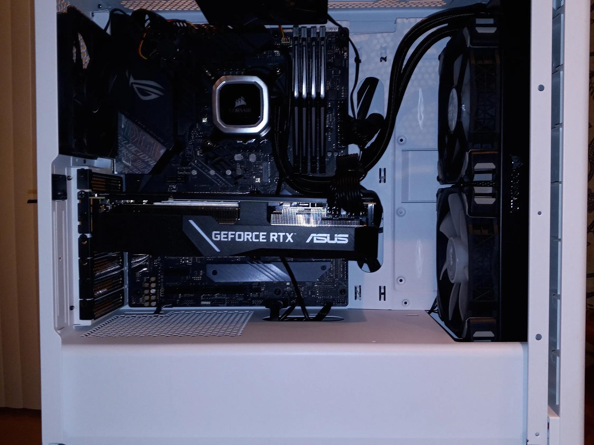 Gaming PC i7-9700K, RTX2080 Super, 32GB DDR4 RGB Memory, WD 1TB NVMe SSD