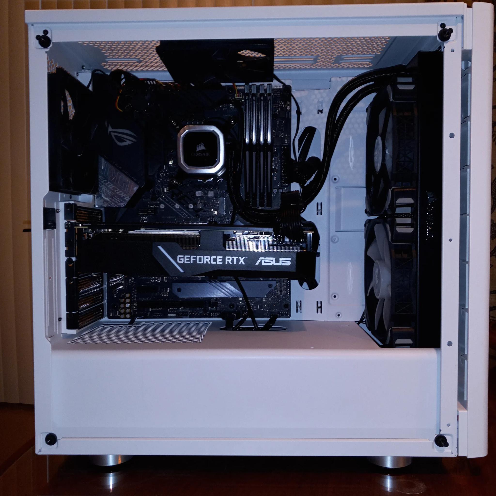 Gaming PC i7-9700K, RTX2080 Super, 32GB DDR4 RGB Memory, WD 1TB NVMe SSD