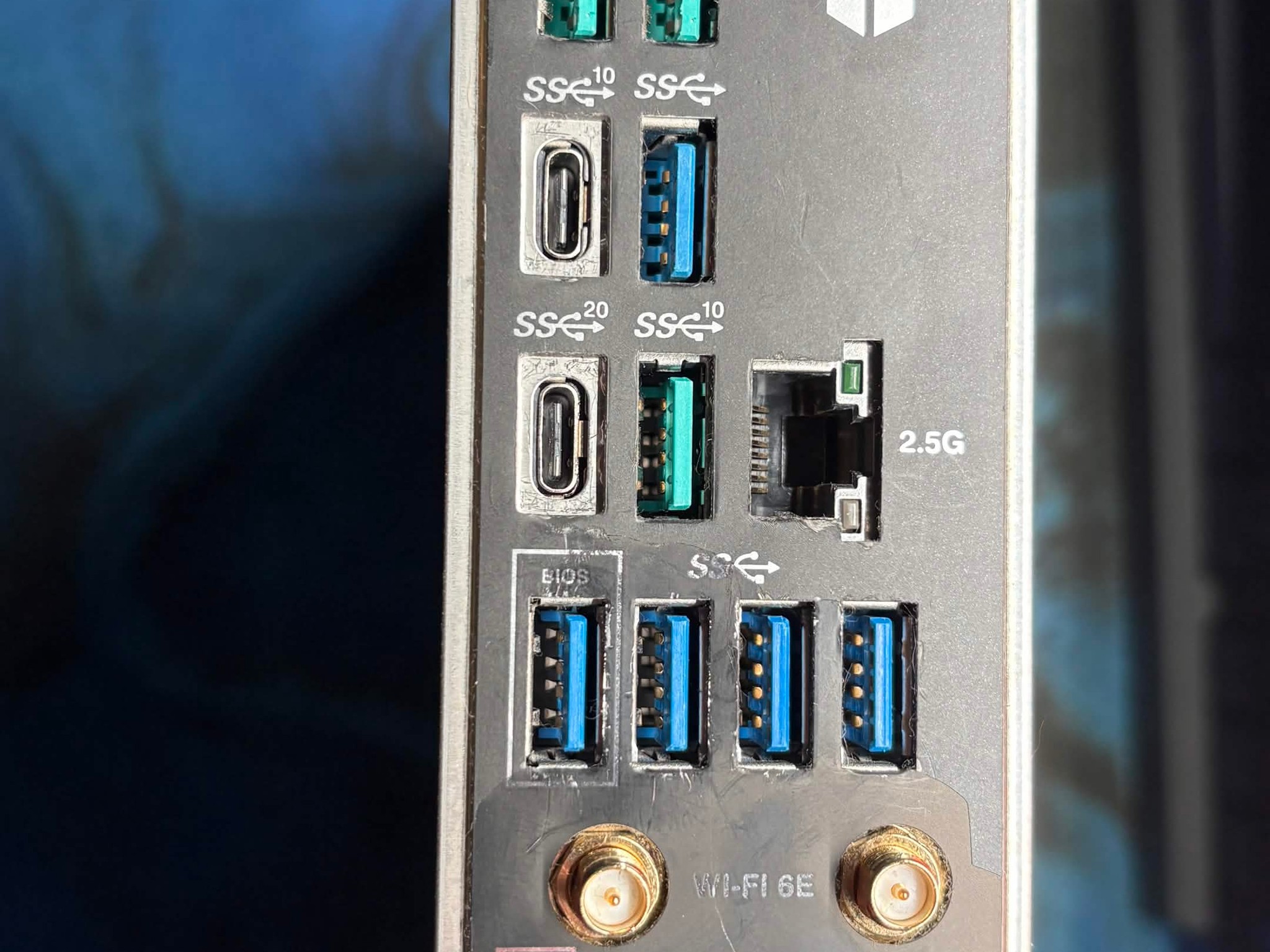ASUS TUF GAMING X670E-PLUS WIFI ATX AM5 MOTHERBOARD - BOX & SHOWN CABLES INCLUDED - RECENT BIOS