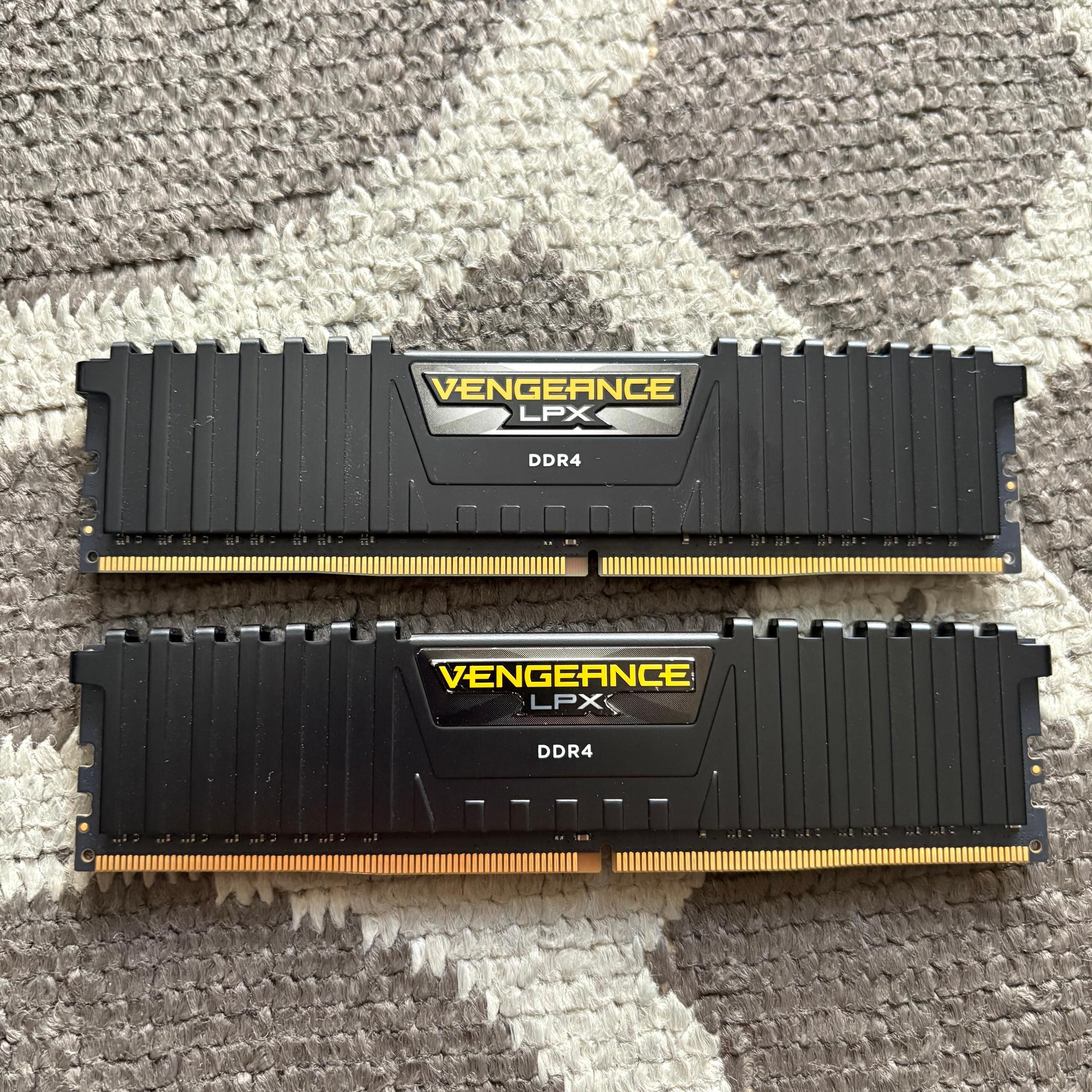 Corsair Vengeance LPX DDR4 RAM 16GB (2x8GB) 3200MHz CL16