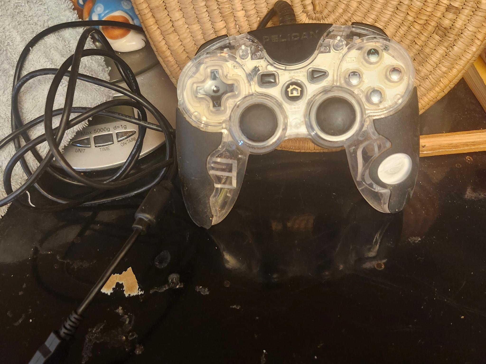 PS2 Pelican AfterGlow Wired Controller – Transparent Black