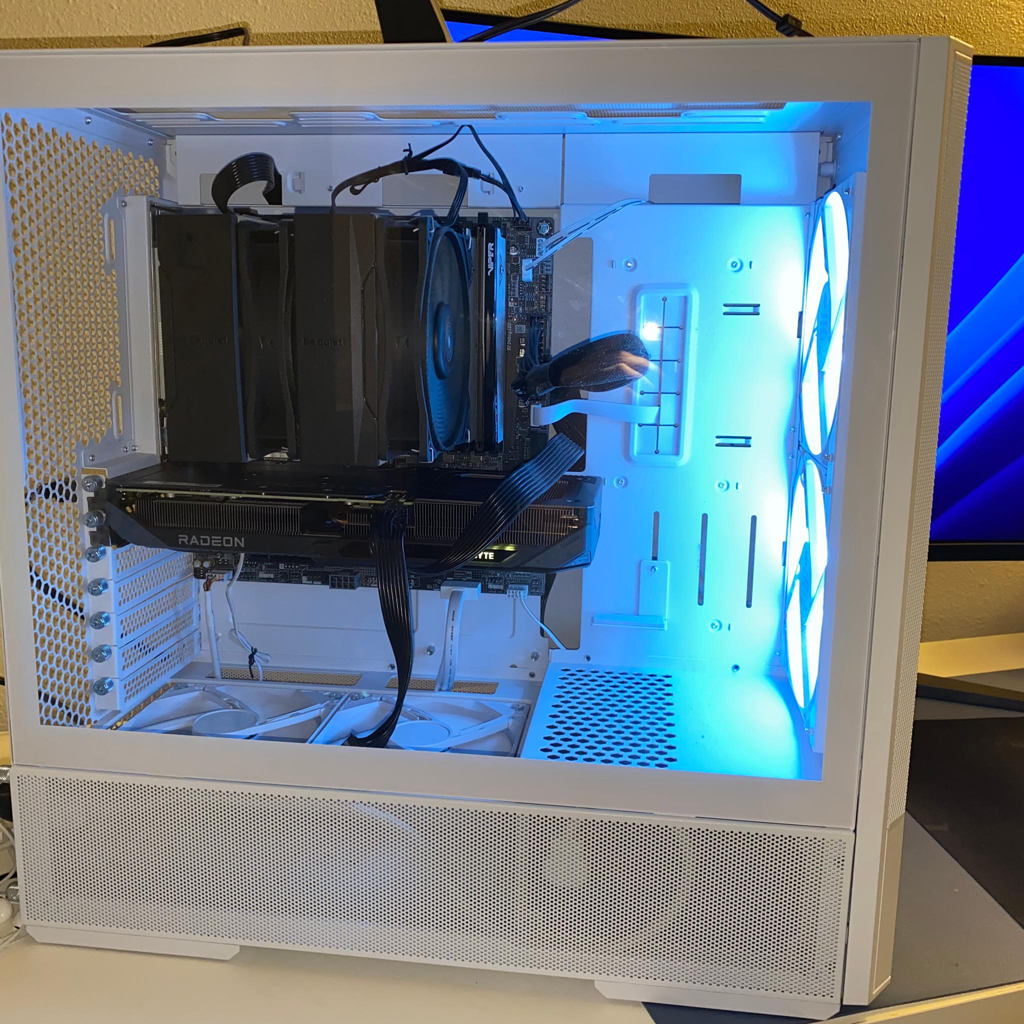 Gaming PC | High End | Silent | All parts less than a year old!