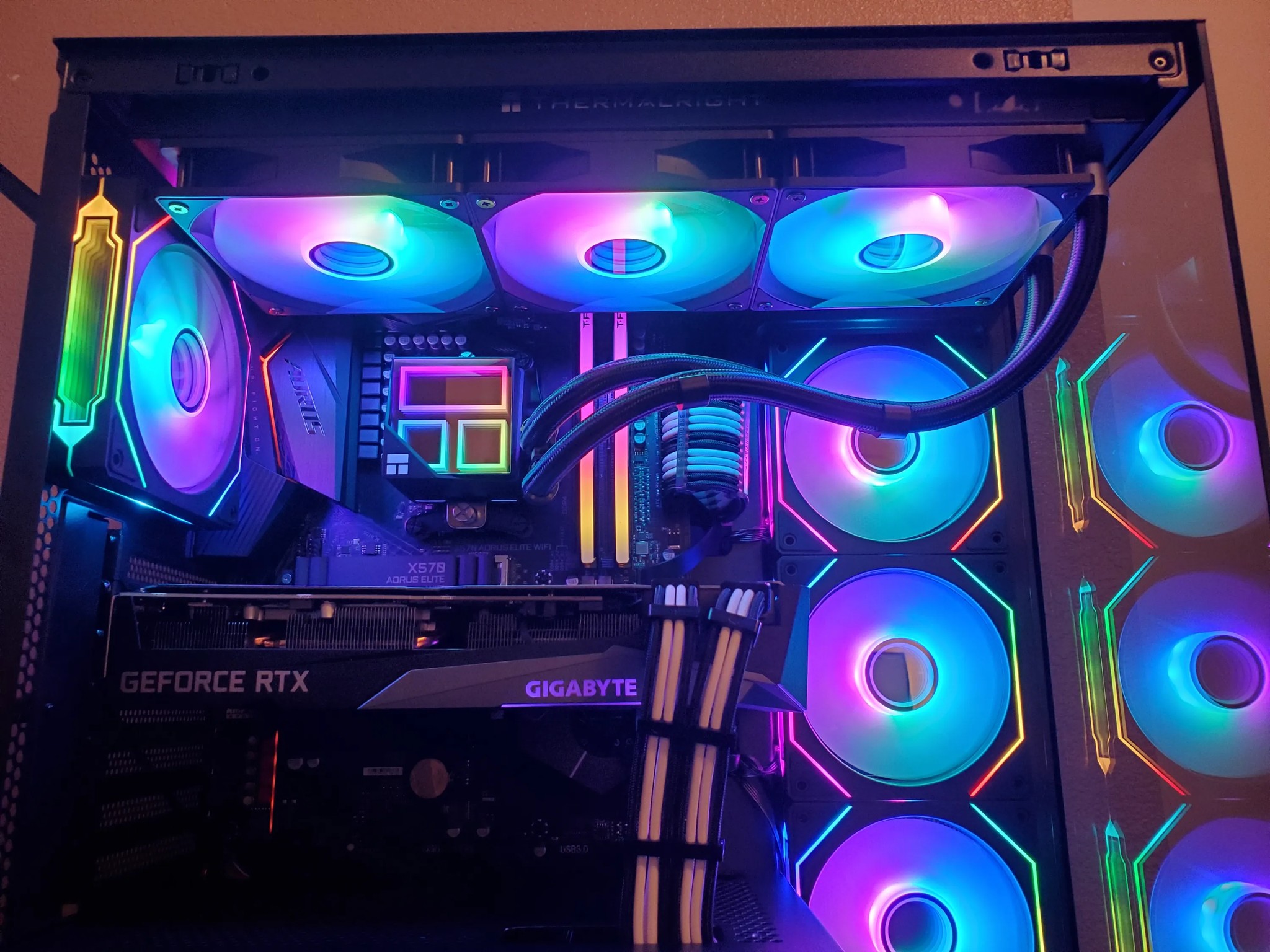 Gaming PC, Ryzen 7 5800X | Nvidia RTX 3070 | 32GB RAM | 2TB Storage | Wifi - Bluetooth
